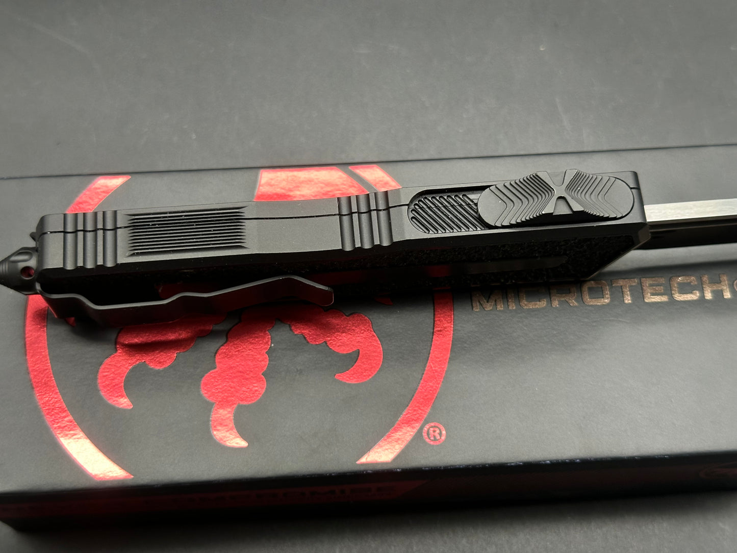 Microtech Scarab II Gen III S/E OTF Auto Knife Black Aluminum