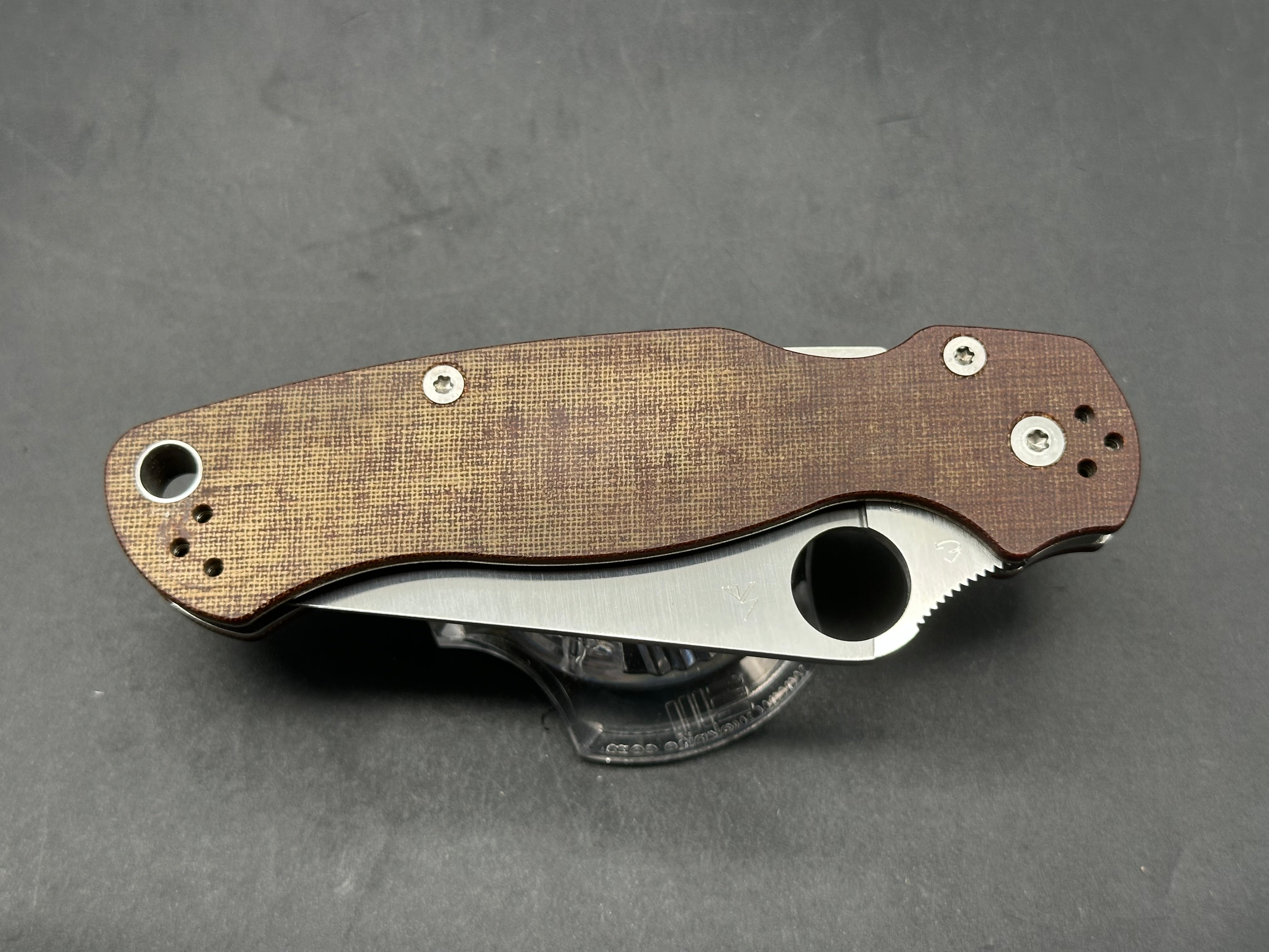 Spyderco PM2 CPM-Cruwear Canvas Micarta scales, hand sharpened