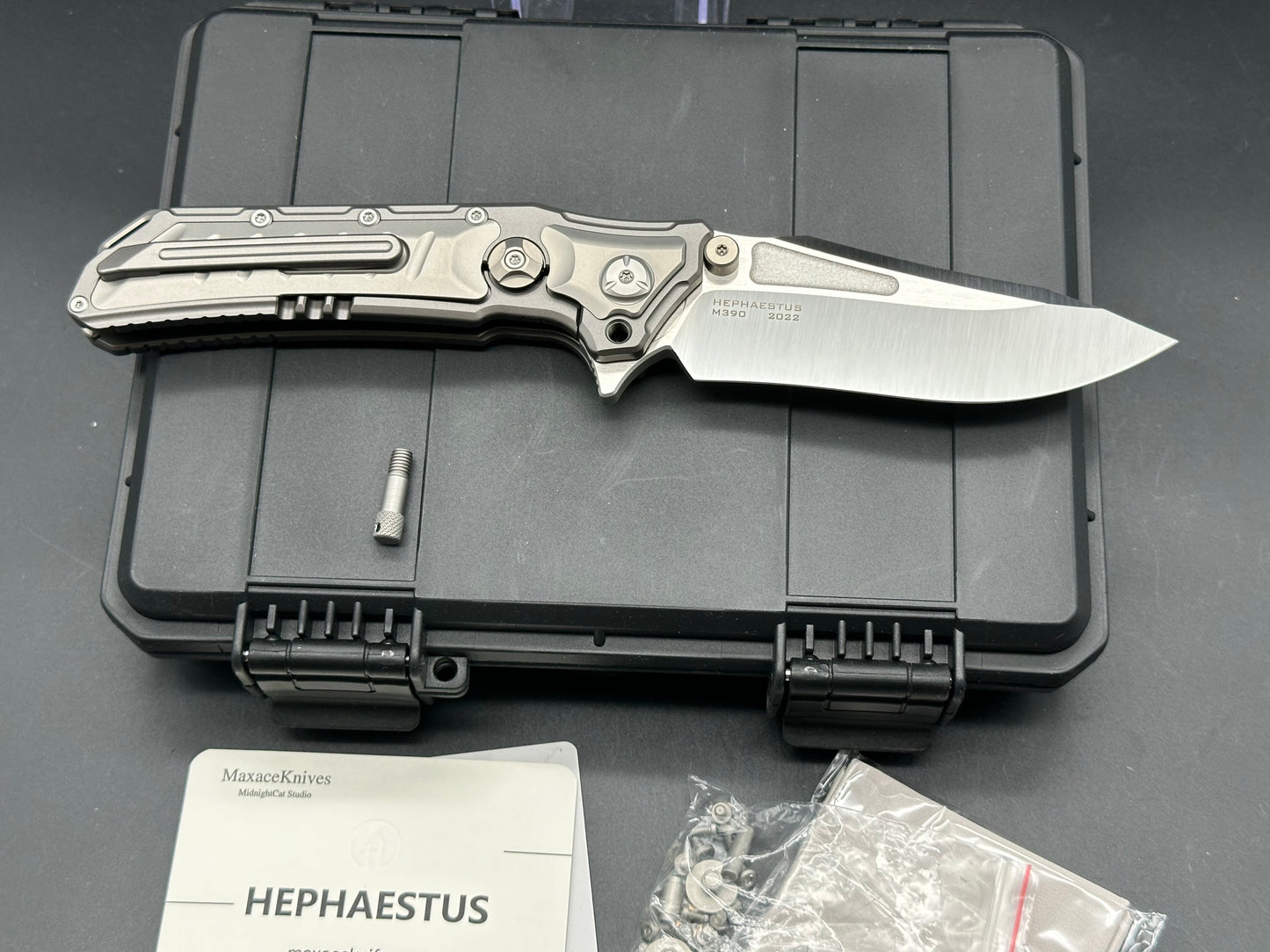 Maxace Hephaestus Frame Lock Knife Gray Titanium (4" Satin)