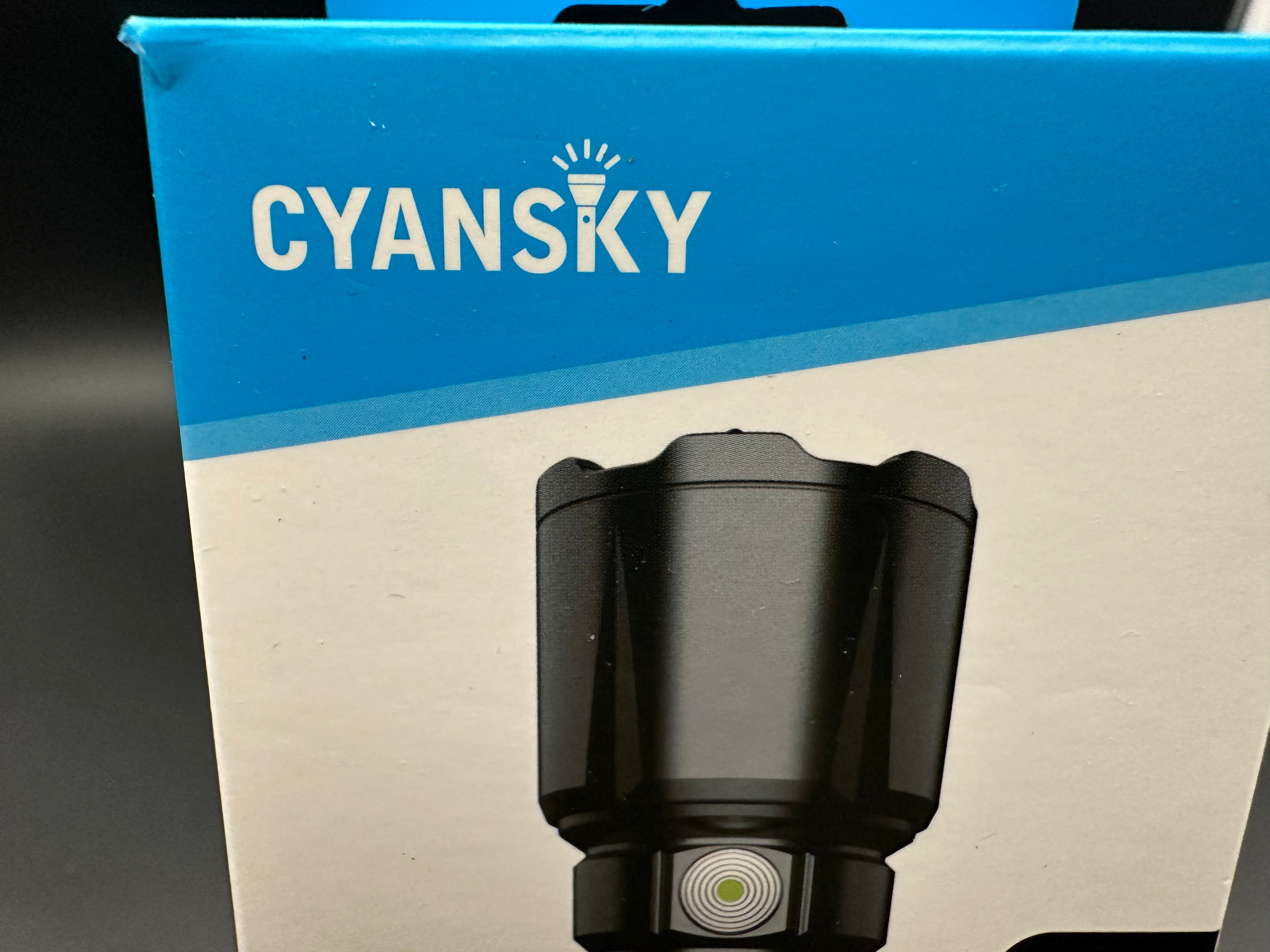 Cyansky K3 V2 2000 lumen rechargeable flashlight