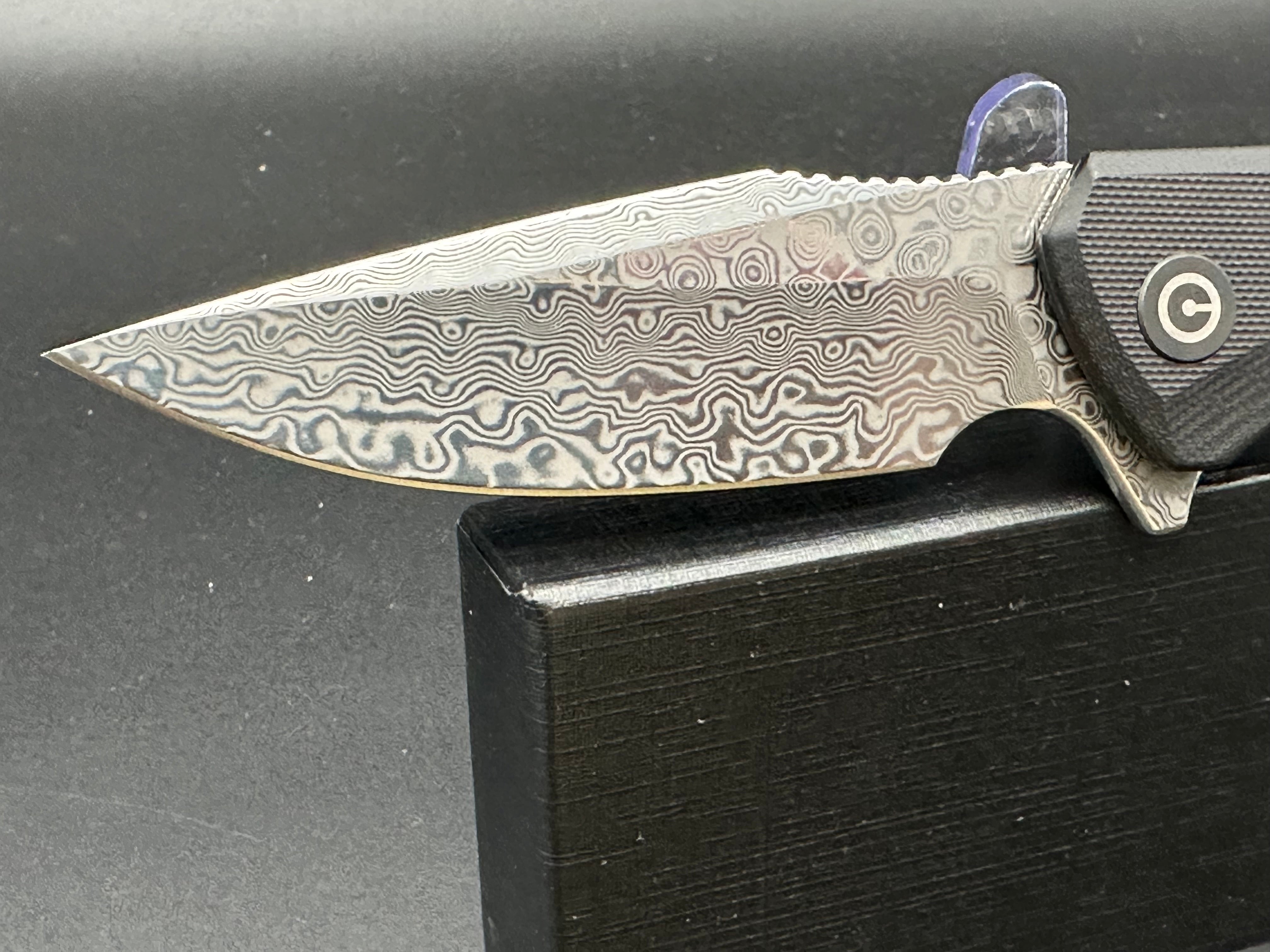 Civivi Backlash black G10 scales w/damascus blade