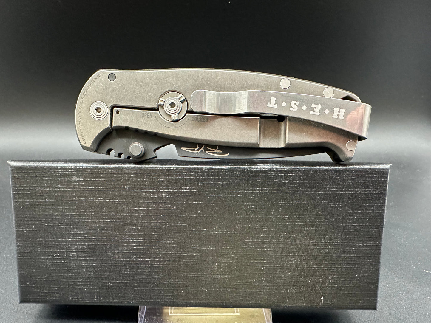 DPX Hest 2.0 Left hand titanium/G10 frame lock