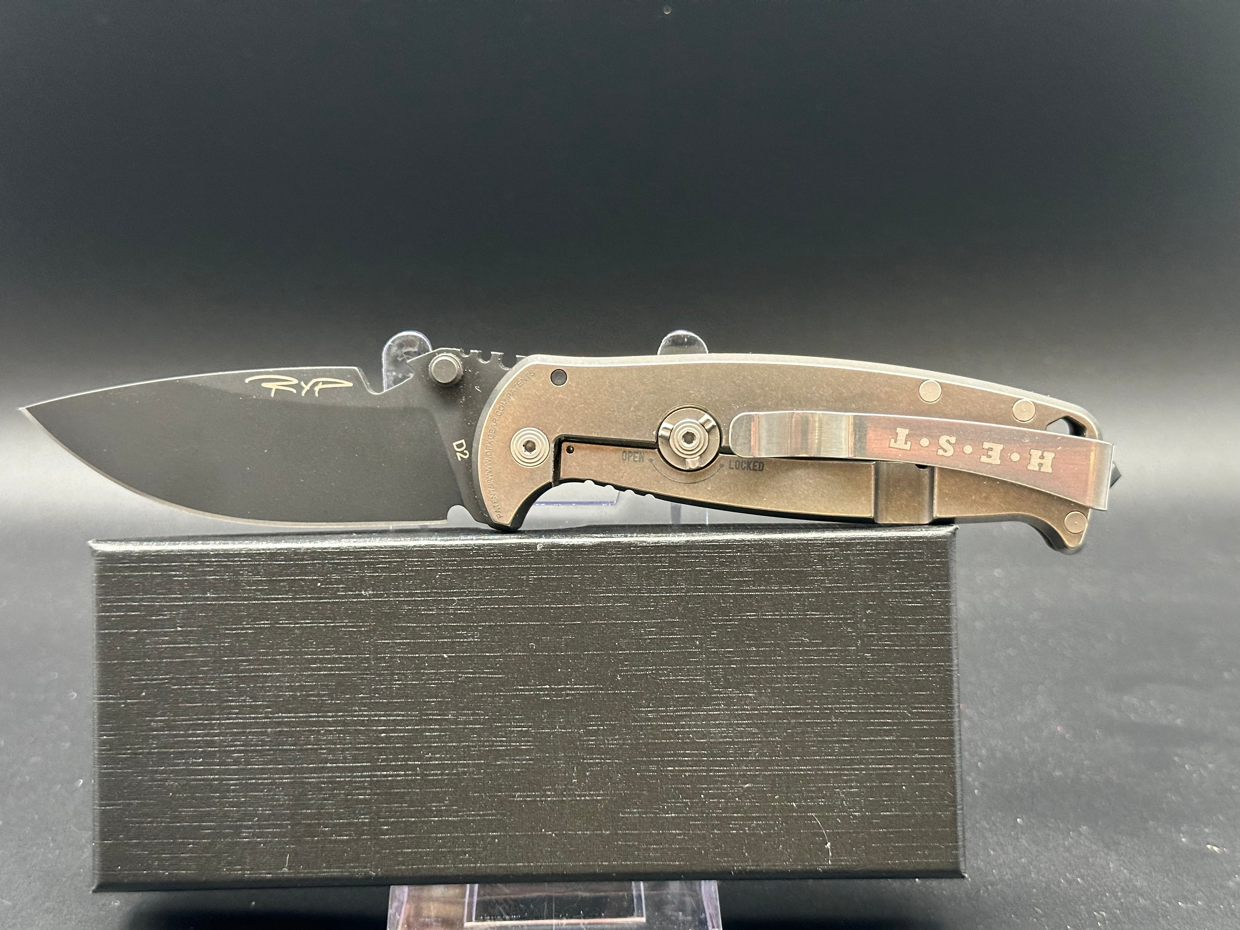 DPX Hest 2.0 Left hand titanium/G10 frame lock