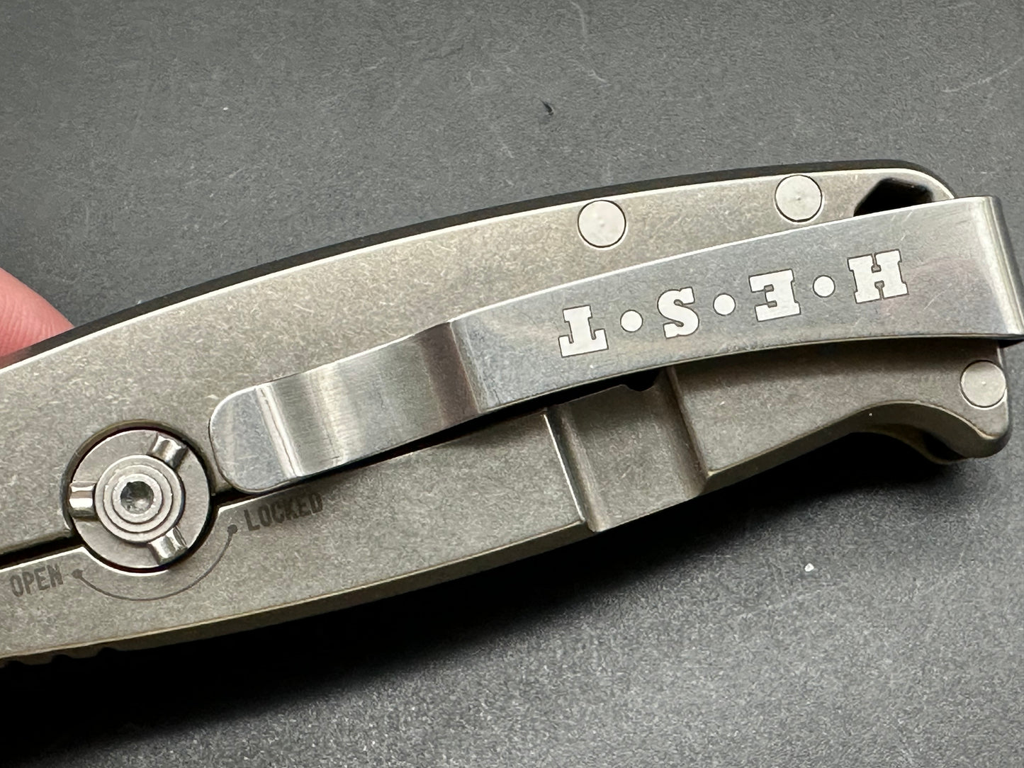 DPX Hest 2.0 Left hand titanium/G10 frame lock