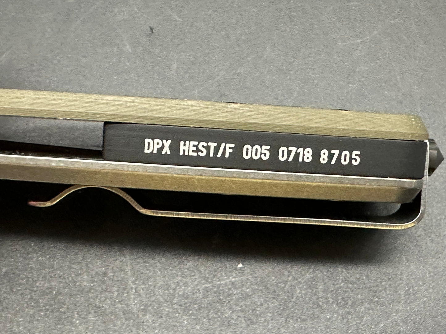 DPX Hest 2.0 Left hand titanium/G10 frame lock