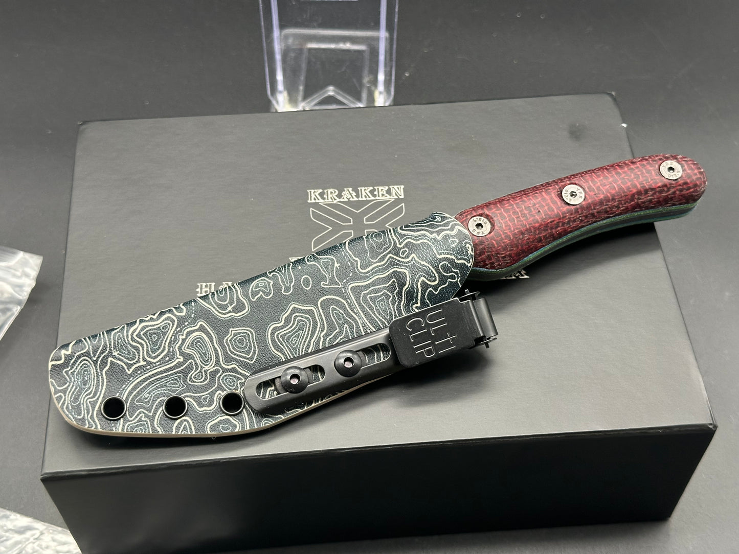 Kraken Stinger fixed blade red burlap micarta handle w/CPM-3V blade