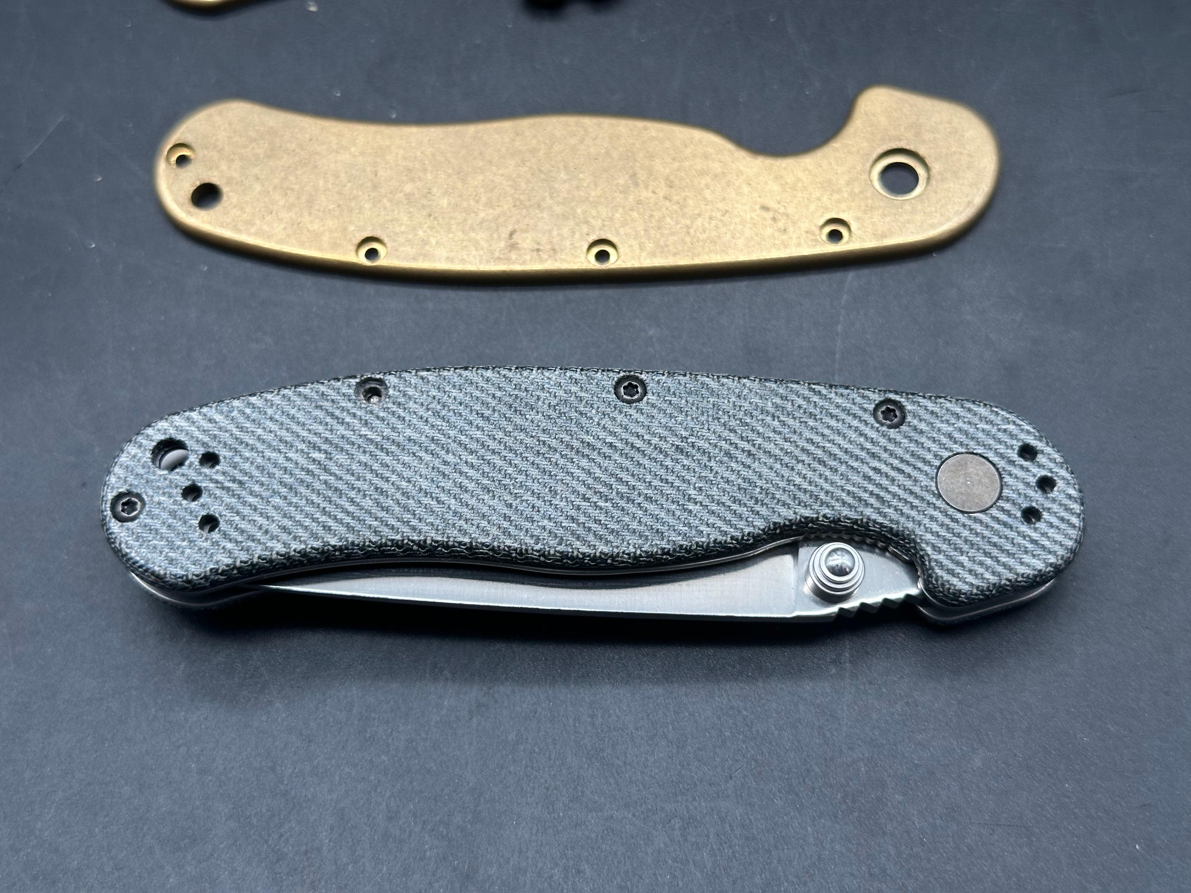 Ontario Rat 2 AUS-8 with blue jean micarta and brass scales
