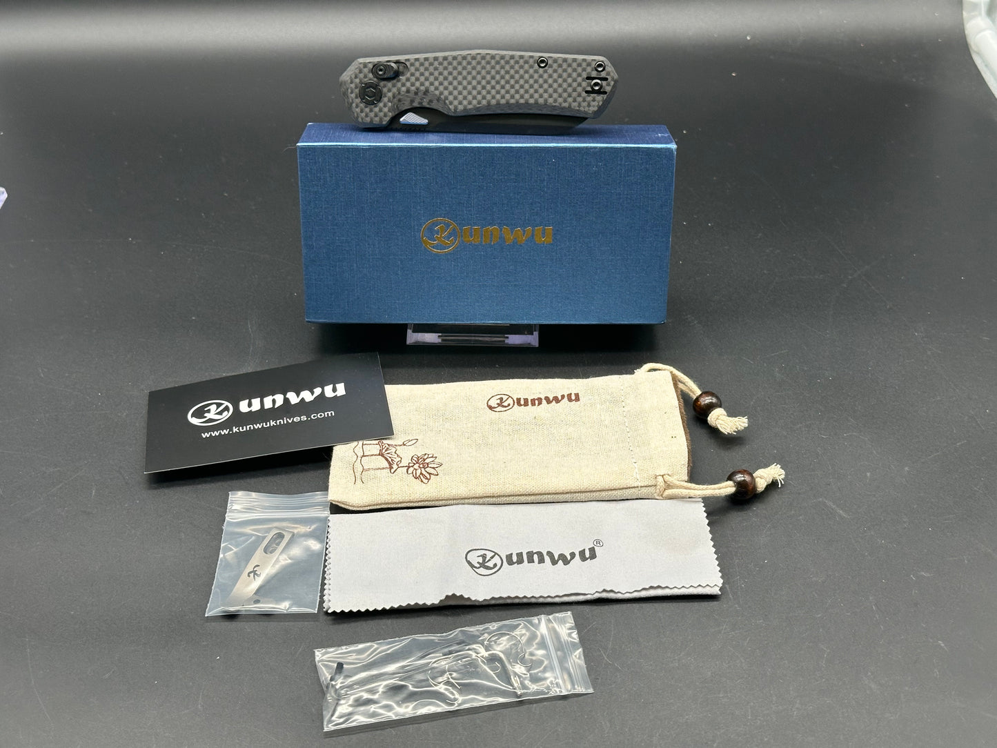 Kunwu Chad Carbon Fiber Satin DLC PM60 blade