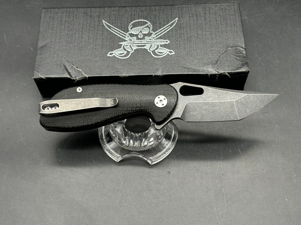 2 knife bundle Kizer Hidden Agenda 10V & Skallywag Mudskipper Black micarta