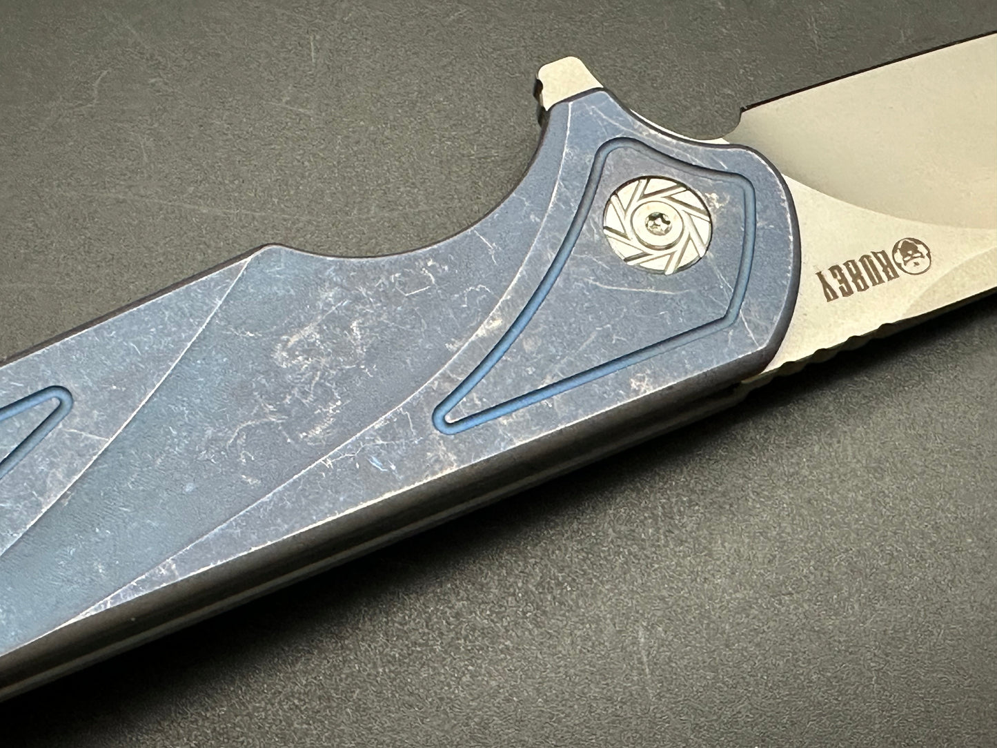 Kubey KU233 Wolverine blue titanium handle w/D2 blade