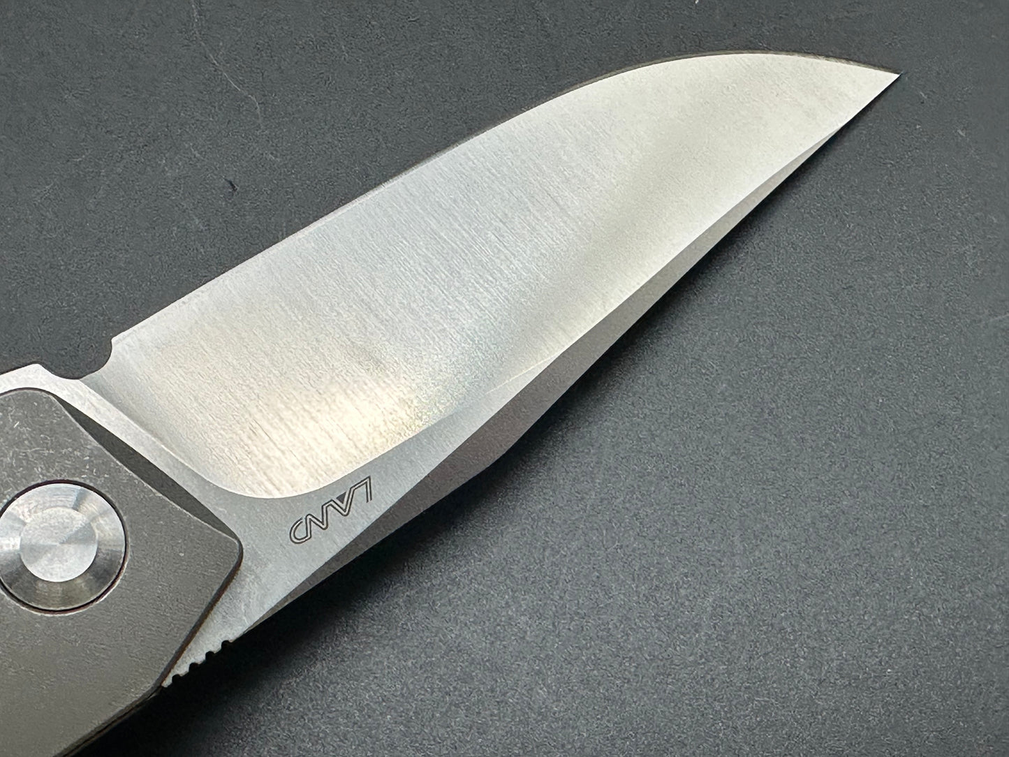 LAND 140 titanium handle w/VG10 blade