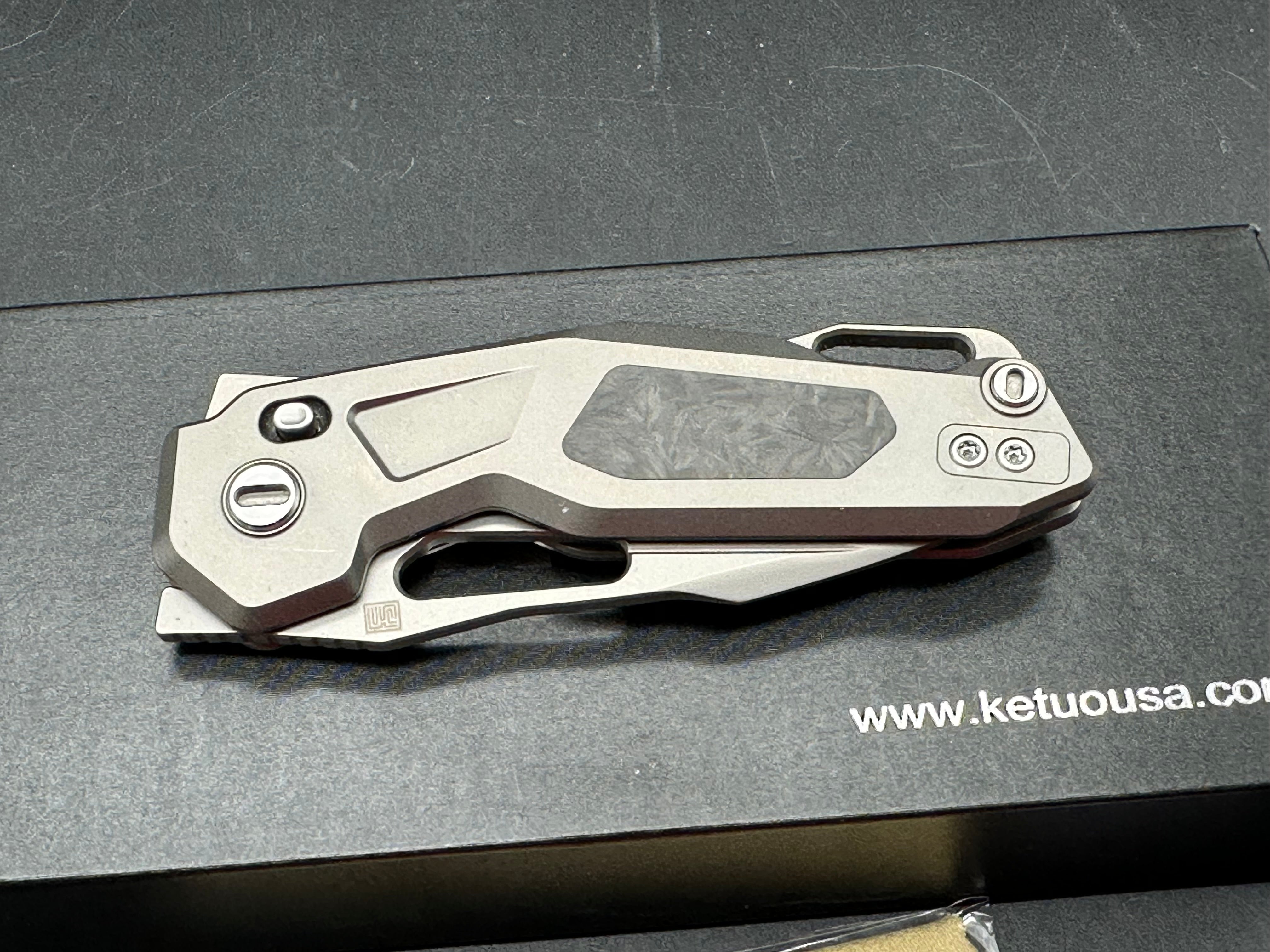 Ketuo Mini Griffin (NEW), 2.91" M390 Bead Blasted Drop Point Blade with Bead Blasted Titanium and Carbon Fiber Scales