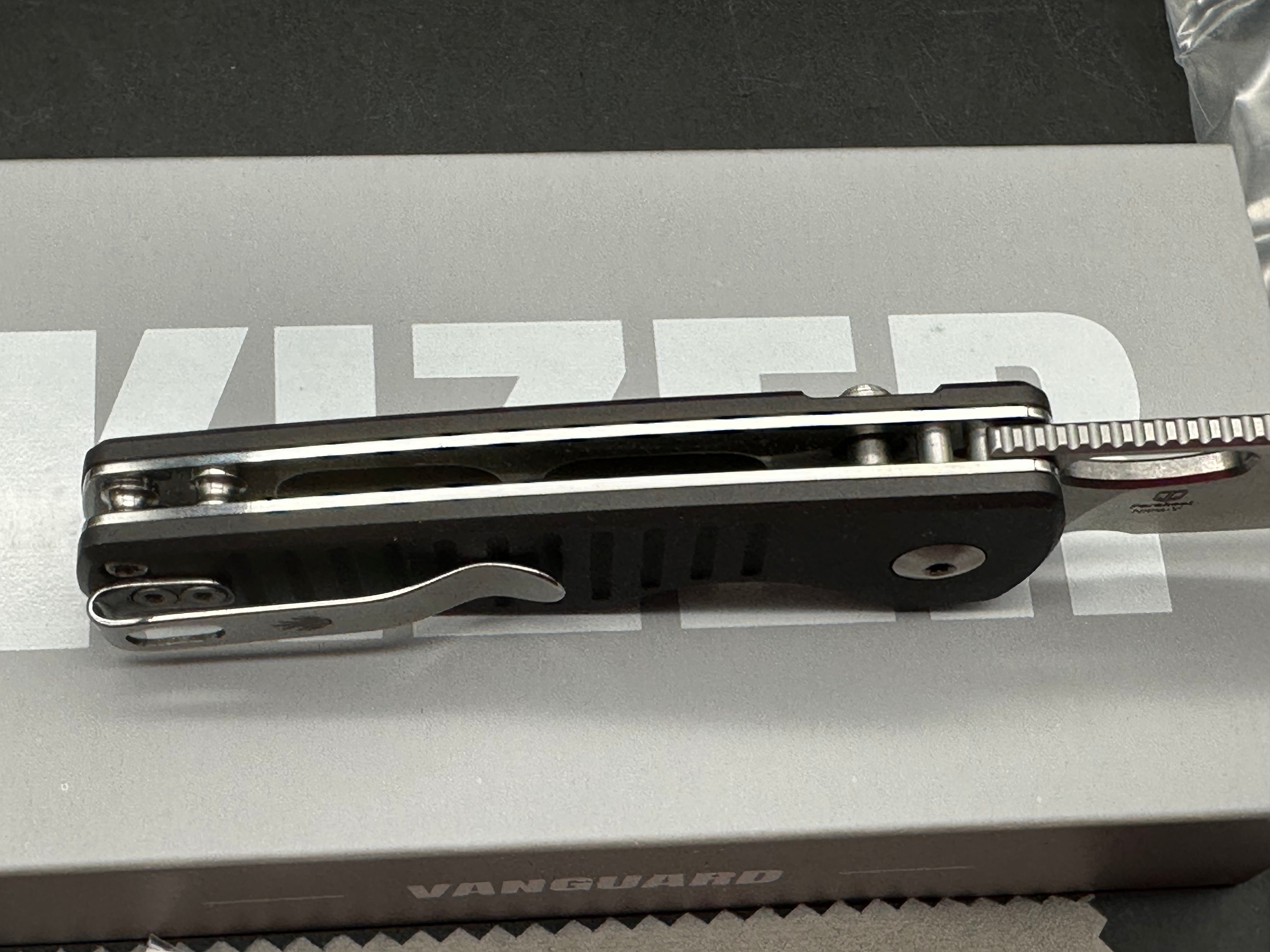 Kizer Parakeet (NEW), 2.46" Nitro-V Satin Drop Point Blade with Dark Gray Aluminum Scales