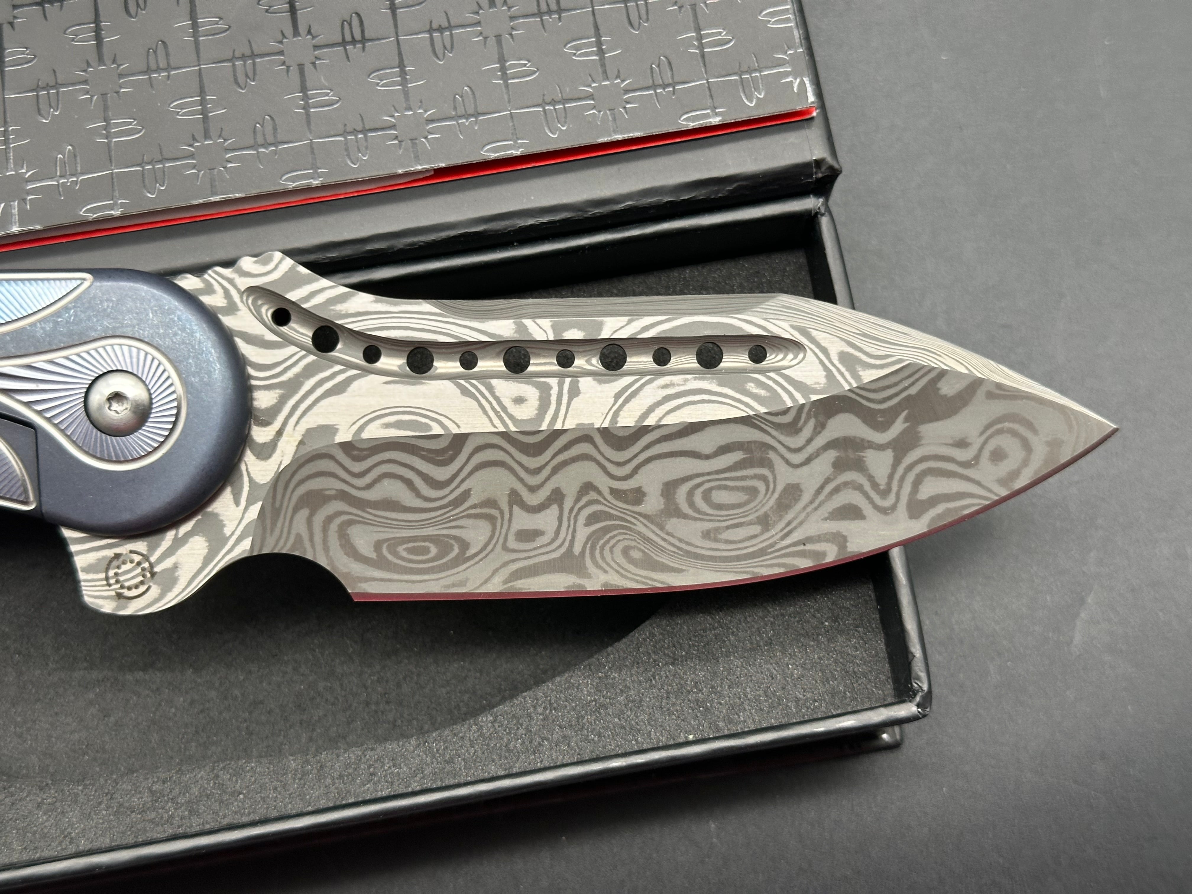 Begg knives Steelcraft Field Marshall Blue/Silver w/Grosserosen Damasteel blade