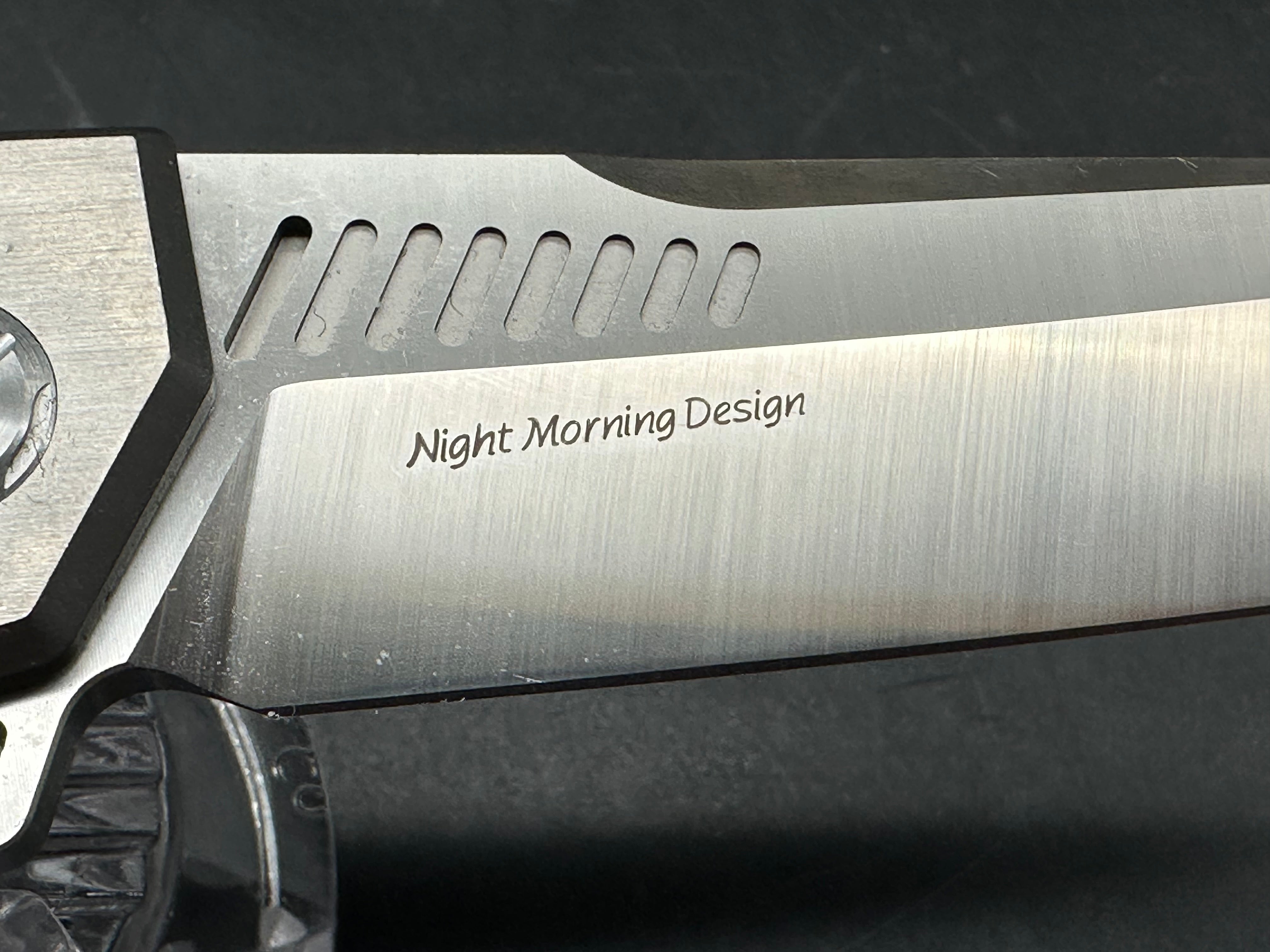TwoSun TS16 Night morning design. 3.8 inch Bohler M390 blade. Titanium handle