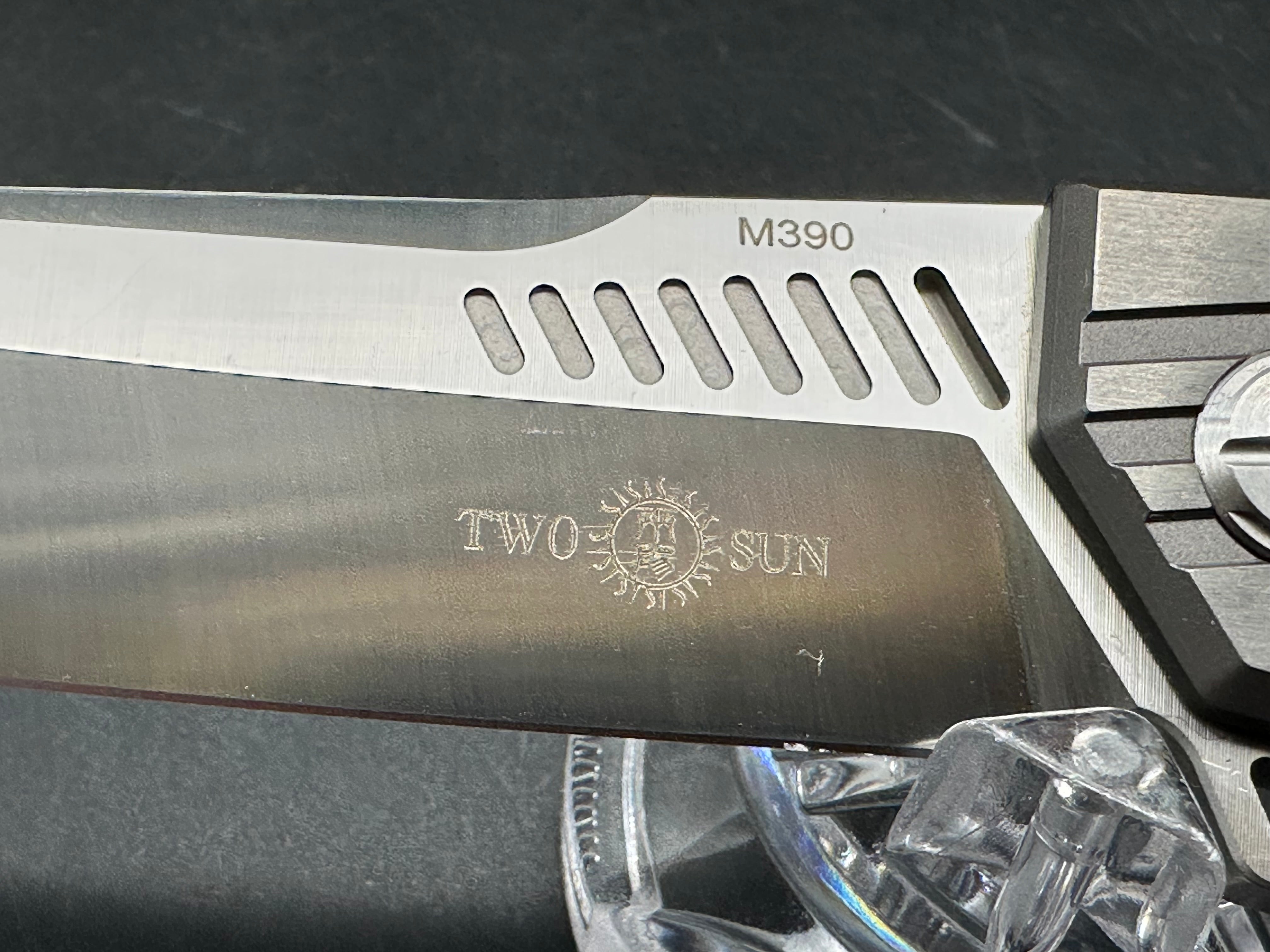 TwoSun TS16 Night morning design. 3.8 inch Bohler M390 blade. Titanium handle