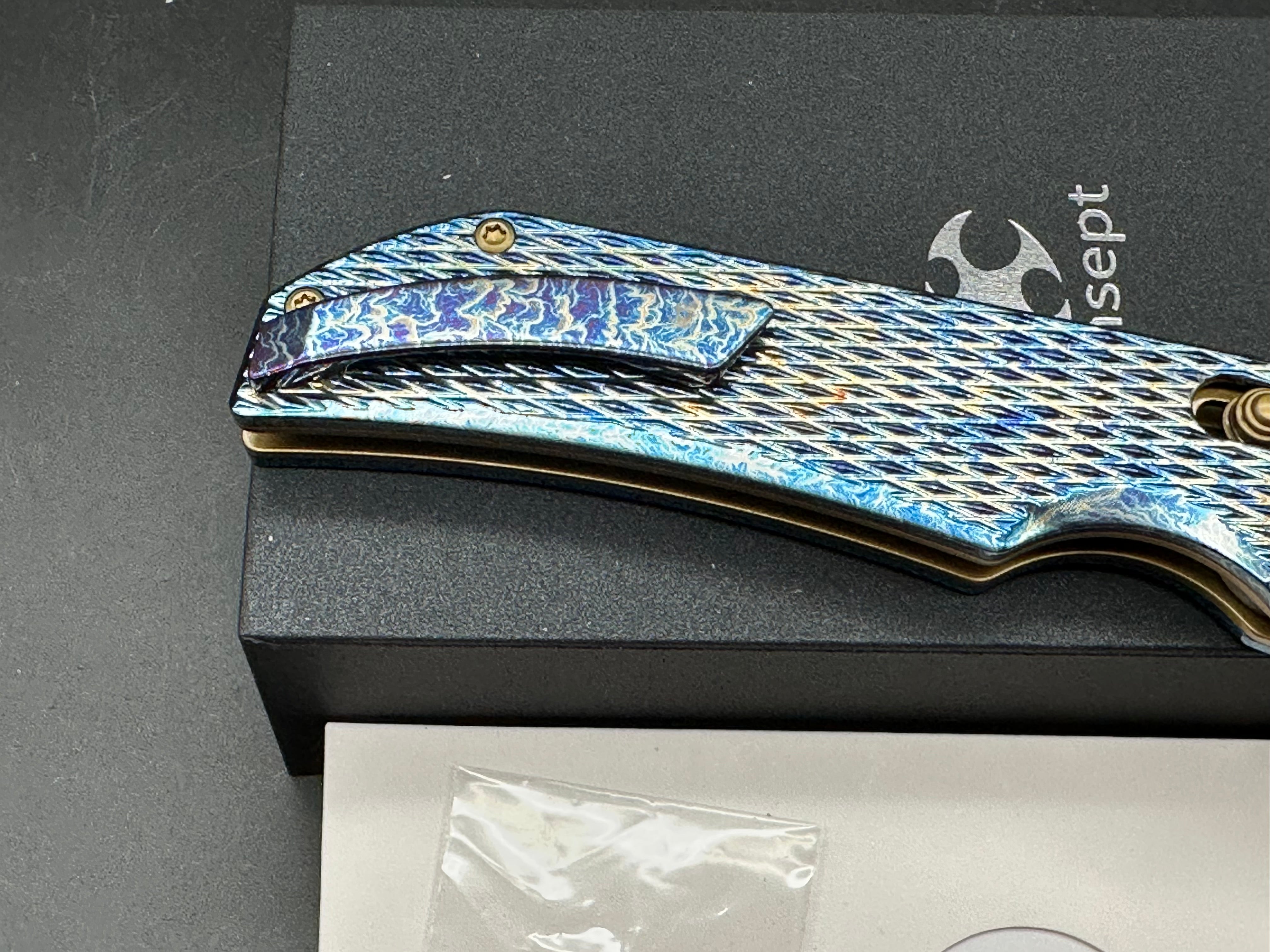 KANSEPT EAGLESTRIKE CROSSBAR LOCK KNIFE LIGHTNING STRIKE FINISH TITANIUM 3.73'' DAMASCUS BLADE