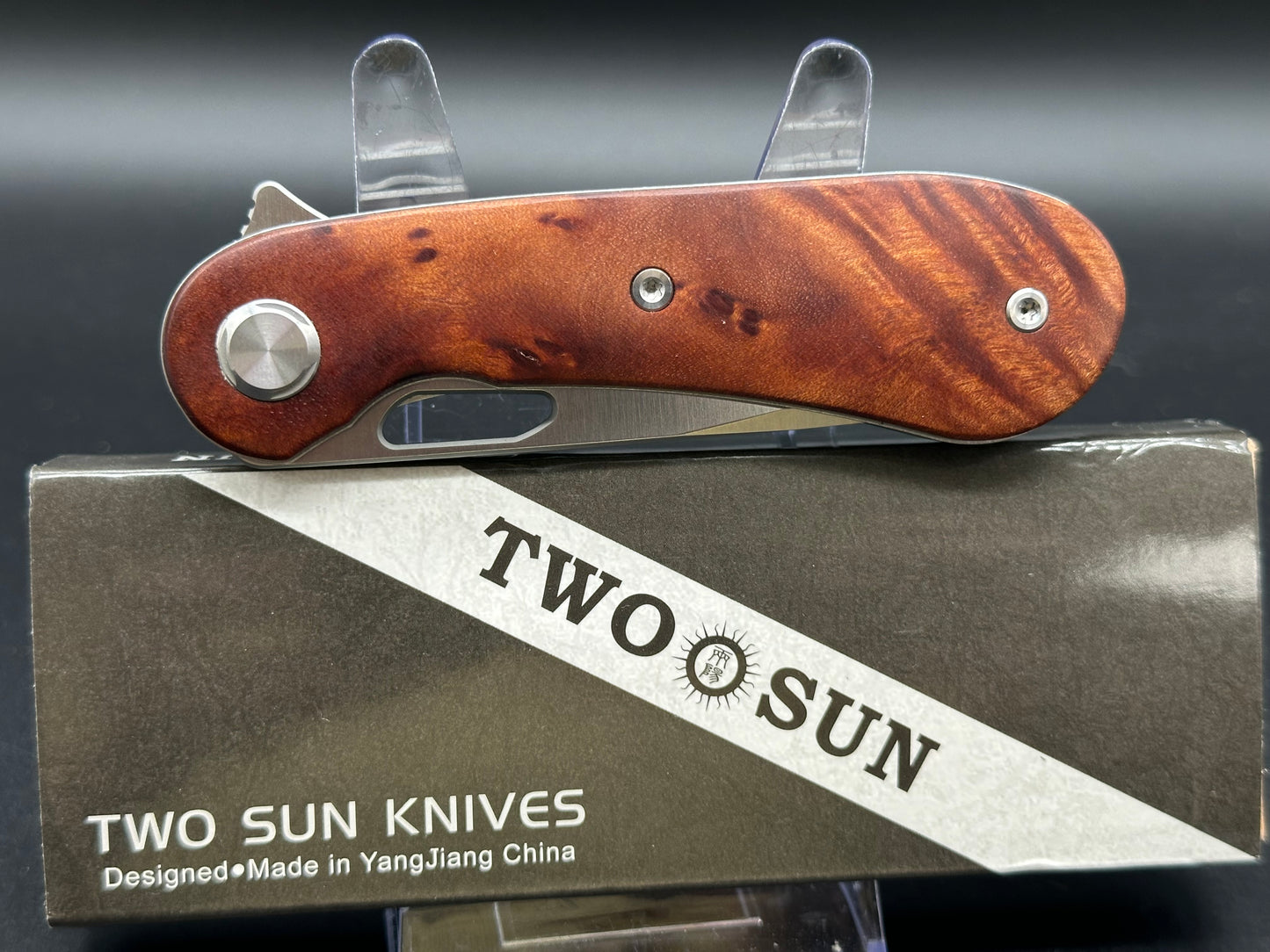 TwoSun TS134 burl wood scales w/14c28n blade