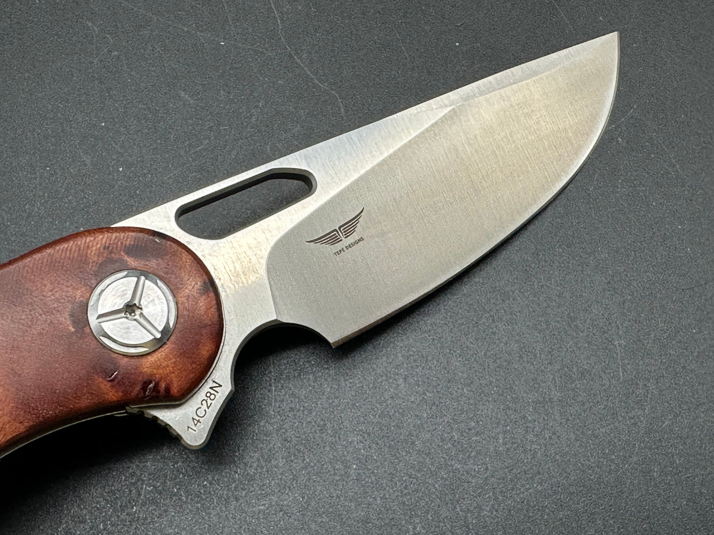 TwoSun TS134 burl wood scales w/14c28n blade