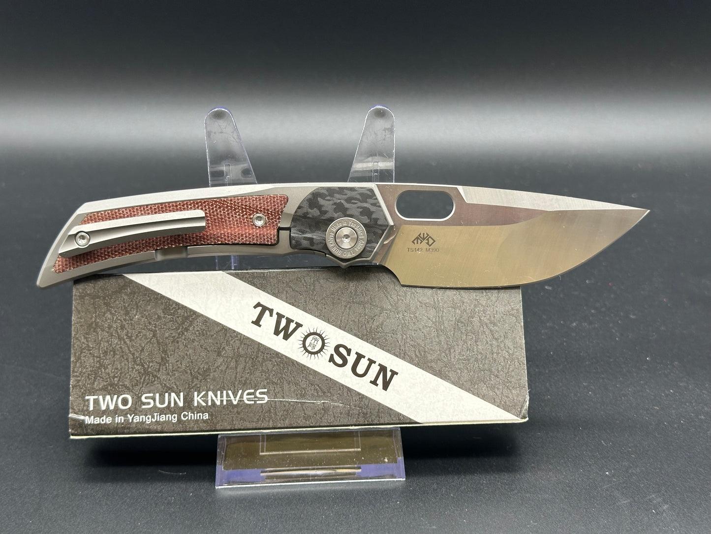 TwoSun TS142 integral titanium/micarta handle w/M390 blade