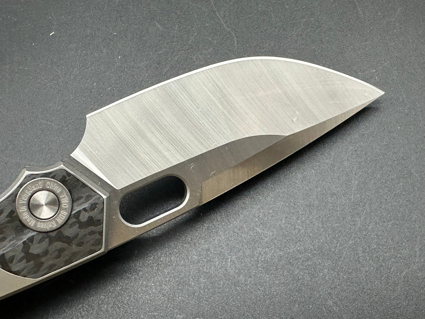 TwoSun TS142 integral titanium/micarta handle w/M390 blade