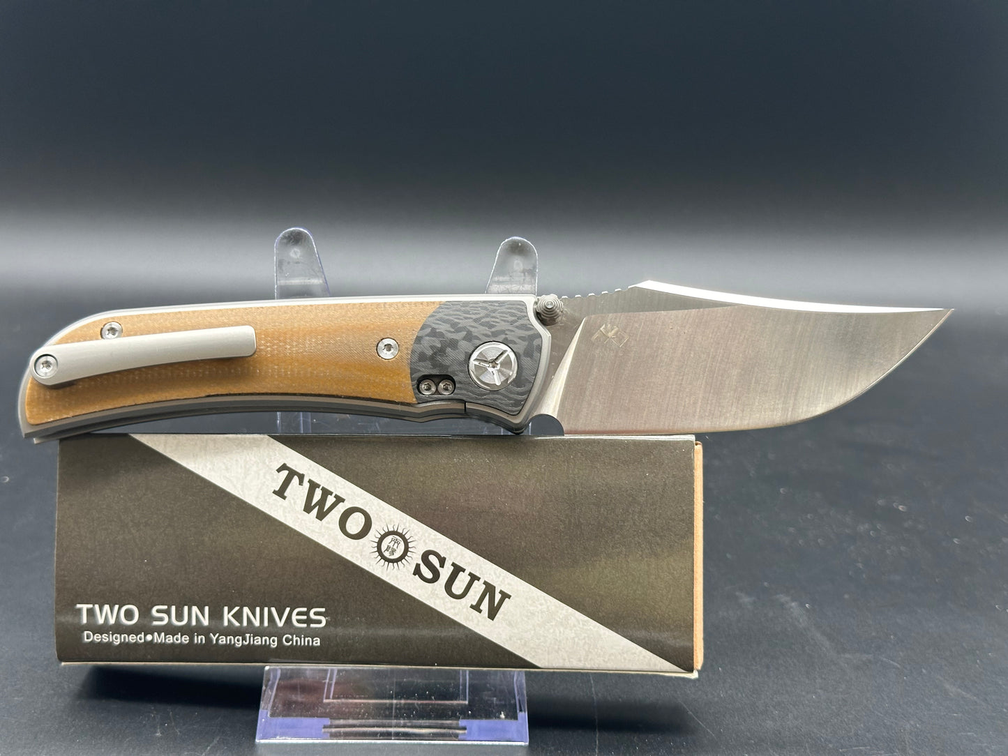 TwoSun TS301 micarta/CF handle w/D2 blade