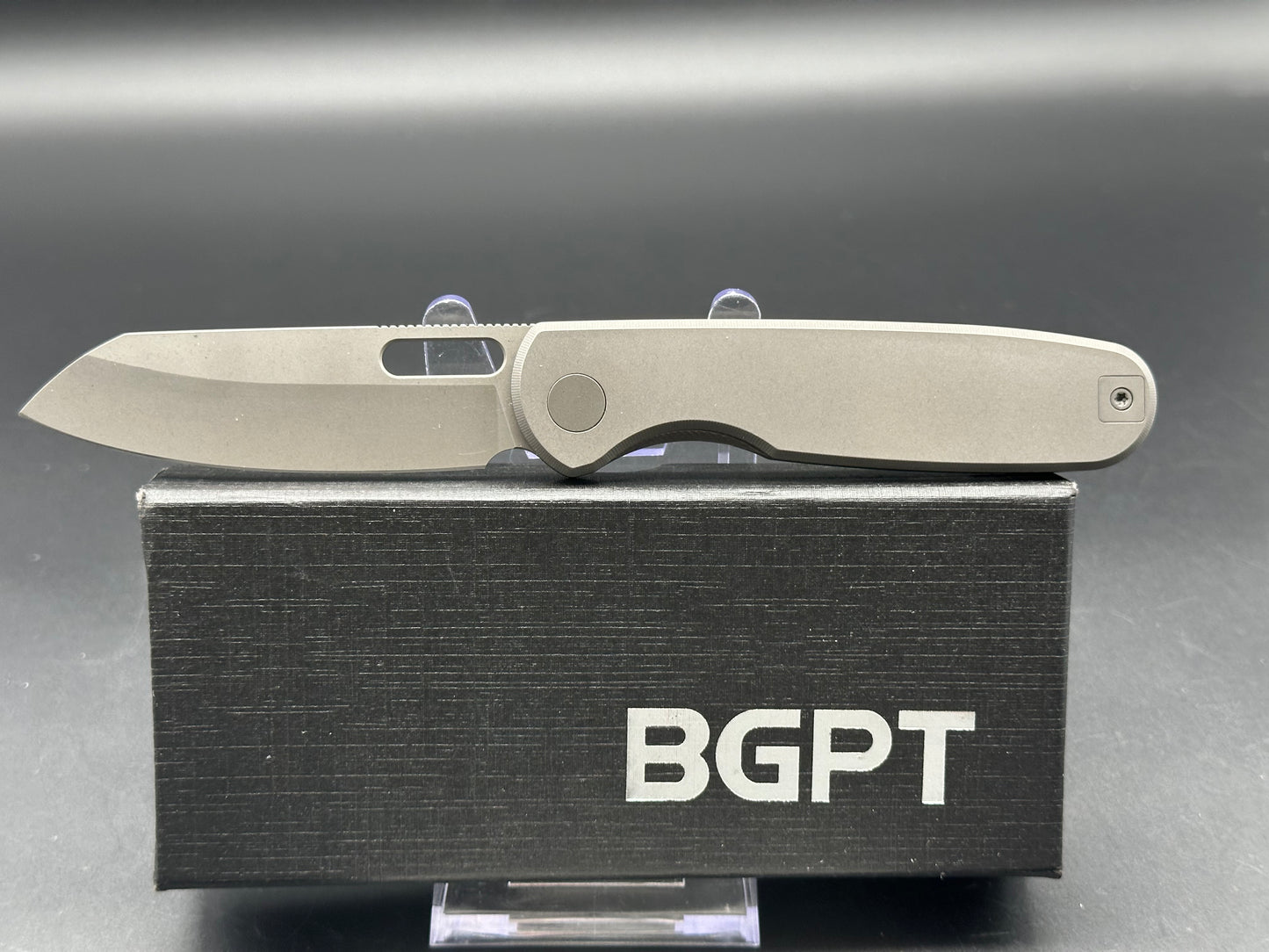 Bridgeport 1827 FL, 3.3" 20CV Stonewash Blade with Titanium Handle