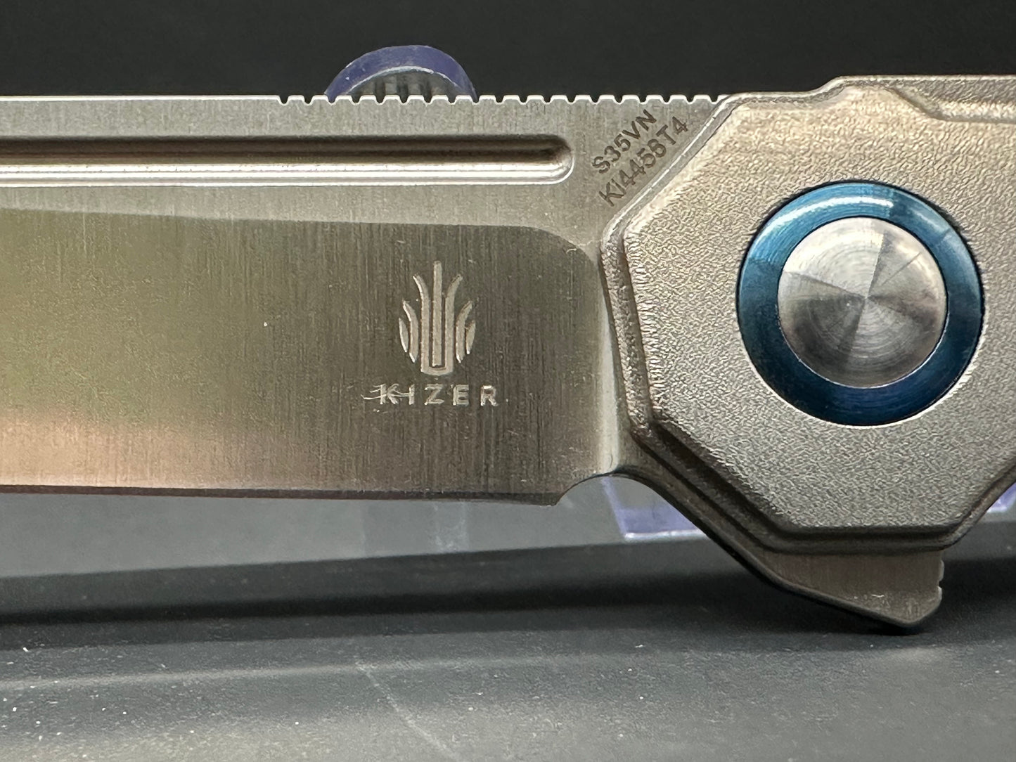 Kizer Begleiter Titanium