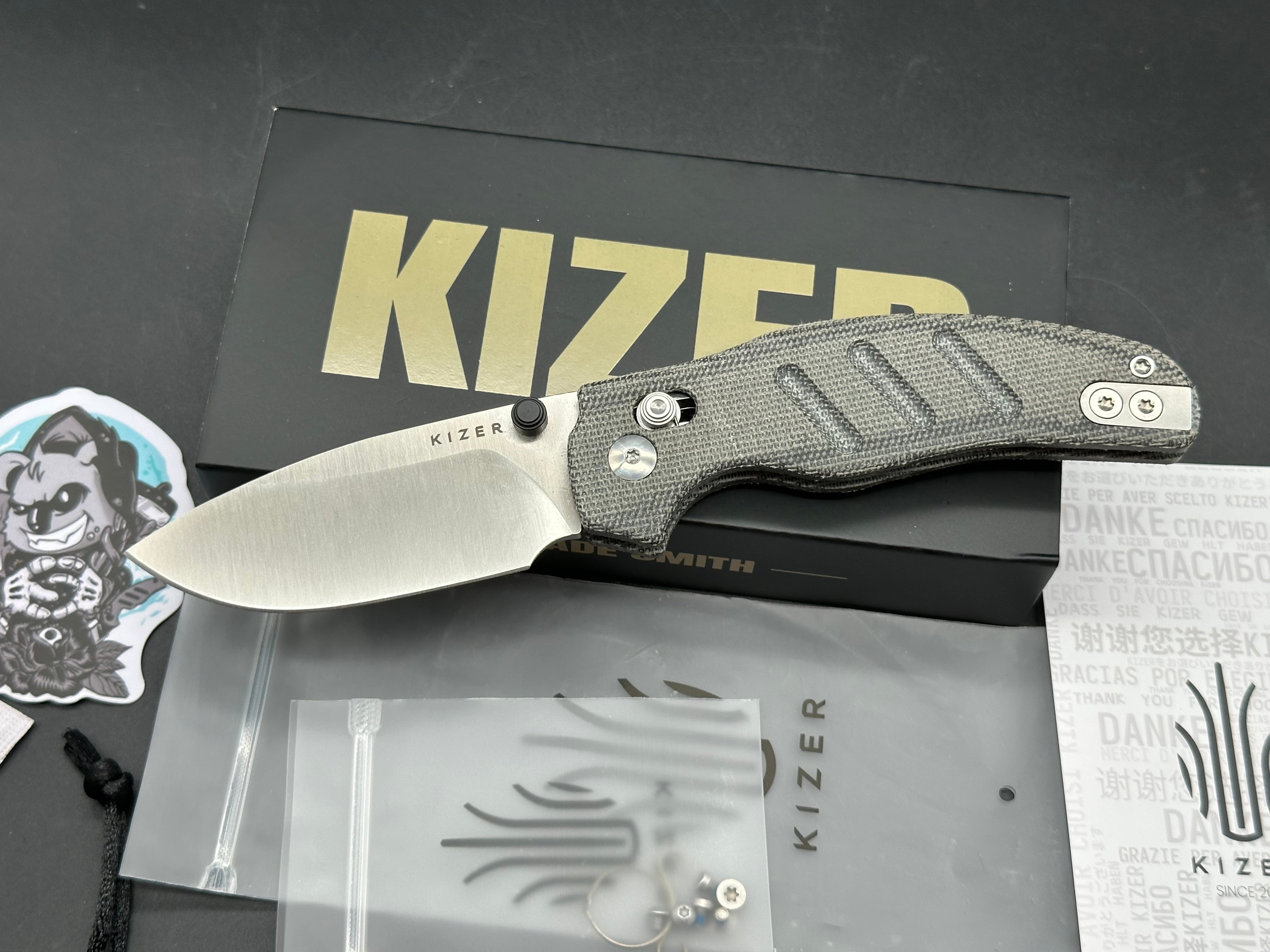 Kizer Sheepdog Knives | C01C 2.9 CD | ELMAX | NORPLEX ULTREX MICARTA