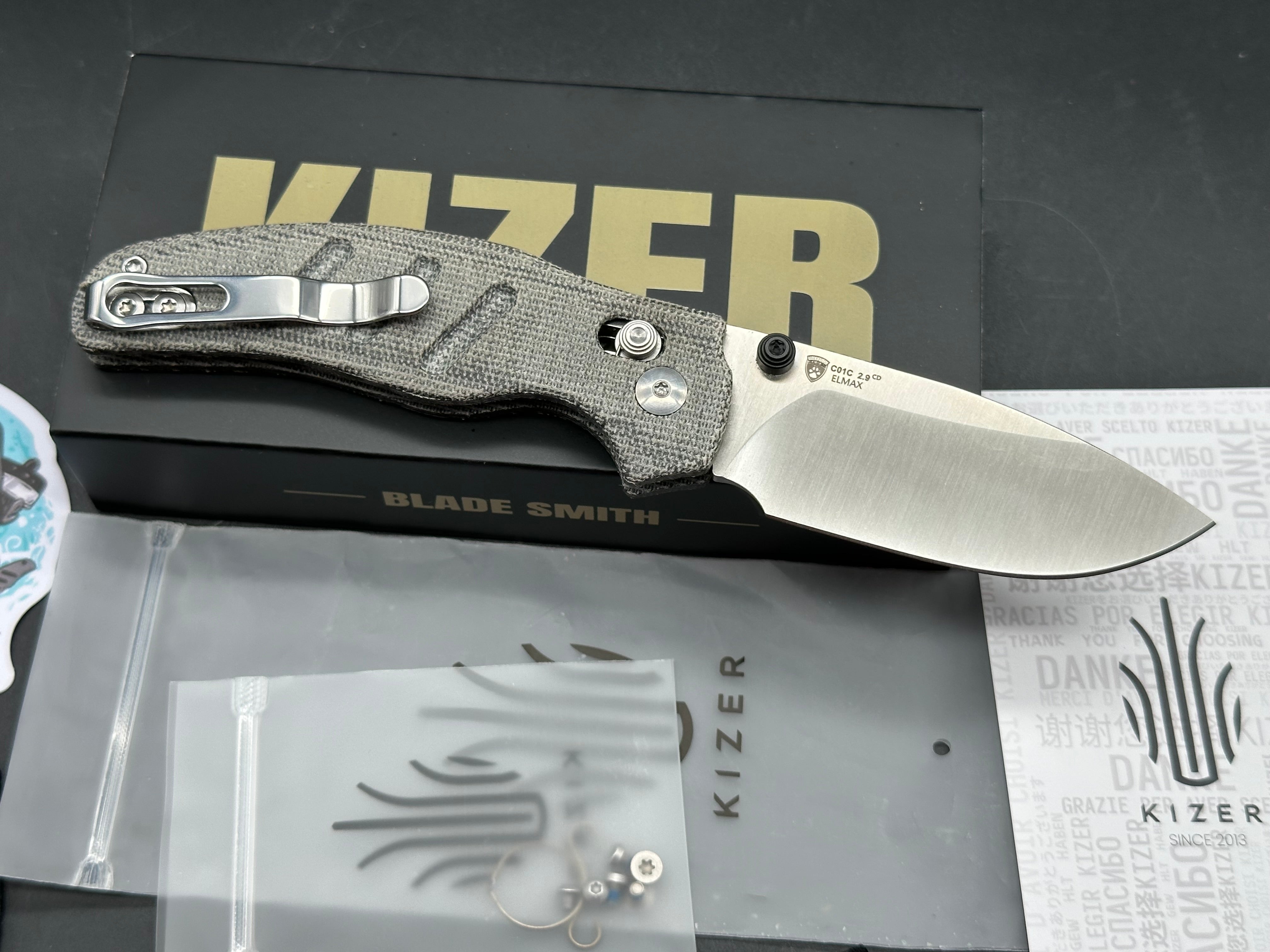 Kizer Sheepdog Knives | C01C 2.9 CD | ELMAX | NORPLEX ULTREX MICARTA
