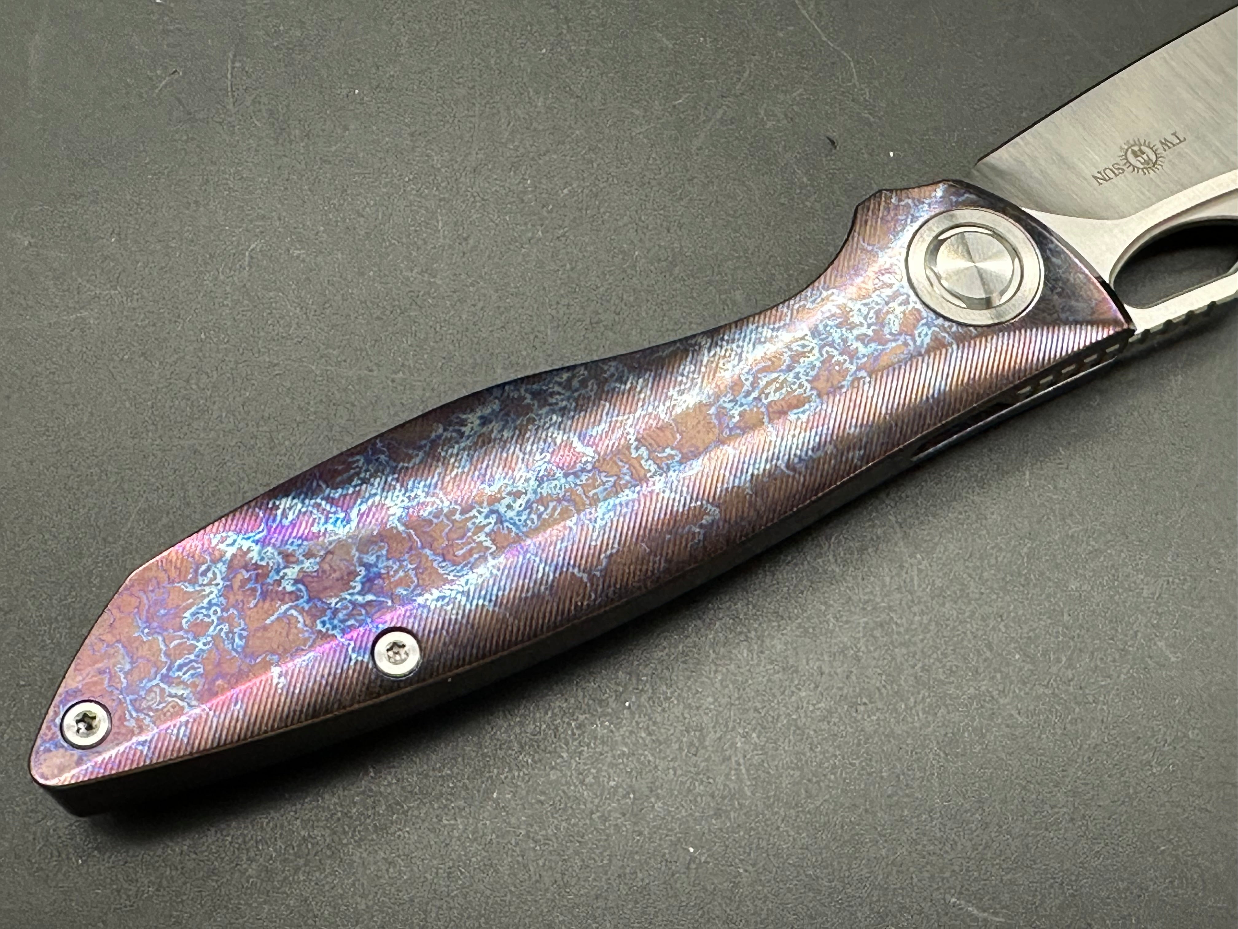 TwoSun TS270 color Titanium handle w/M390 blade