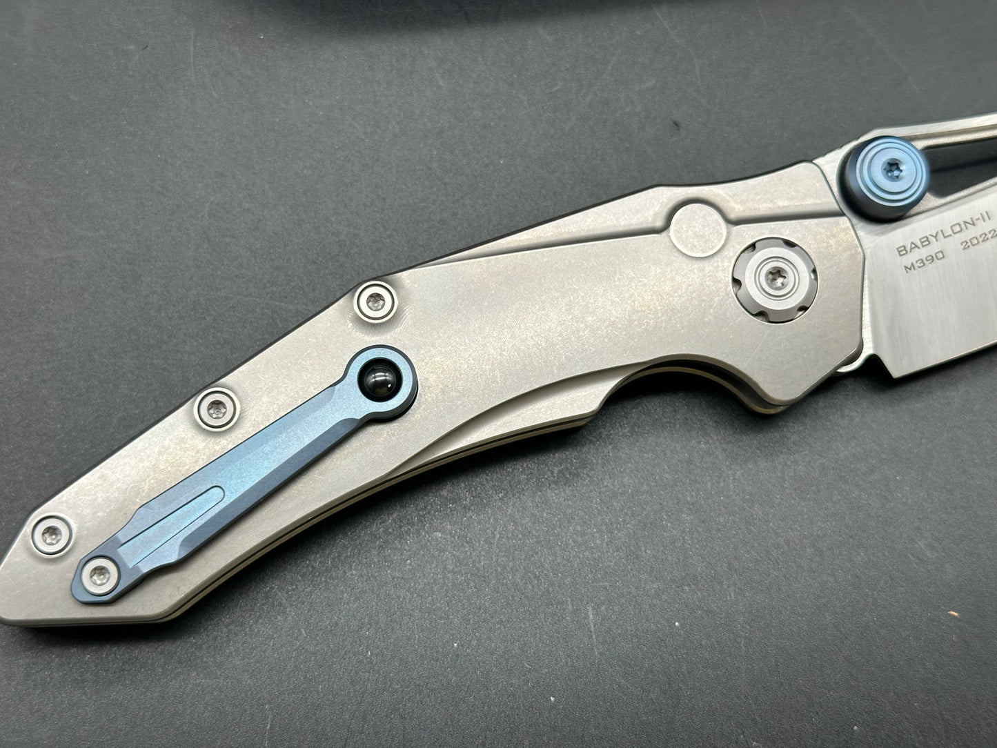 Maxace Babylon Button Lock