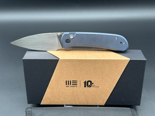 WE Qubit, 3.2" 20CV Satin Blade with Blue Stonewash Titanium Handle