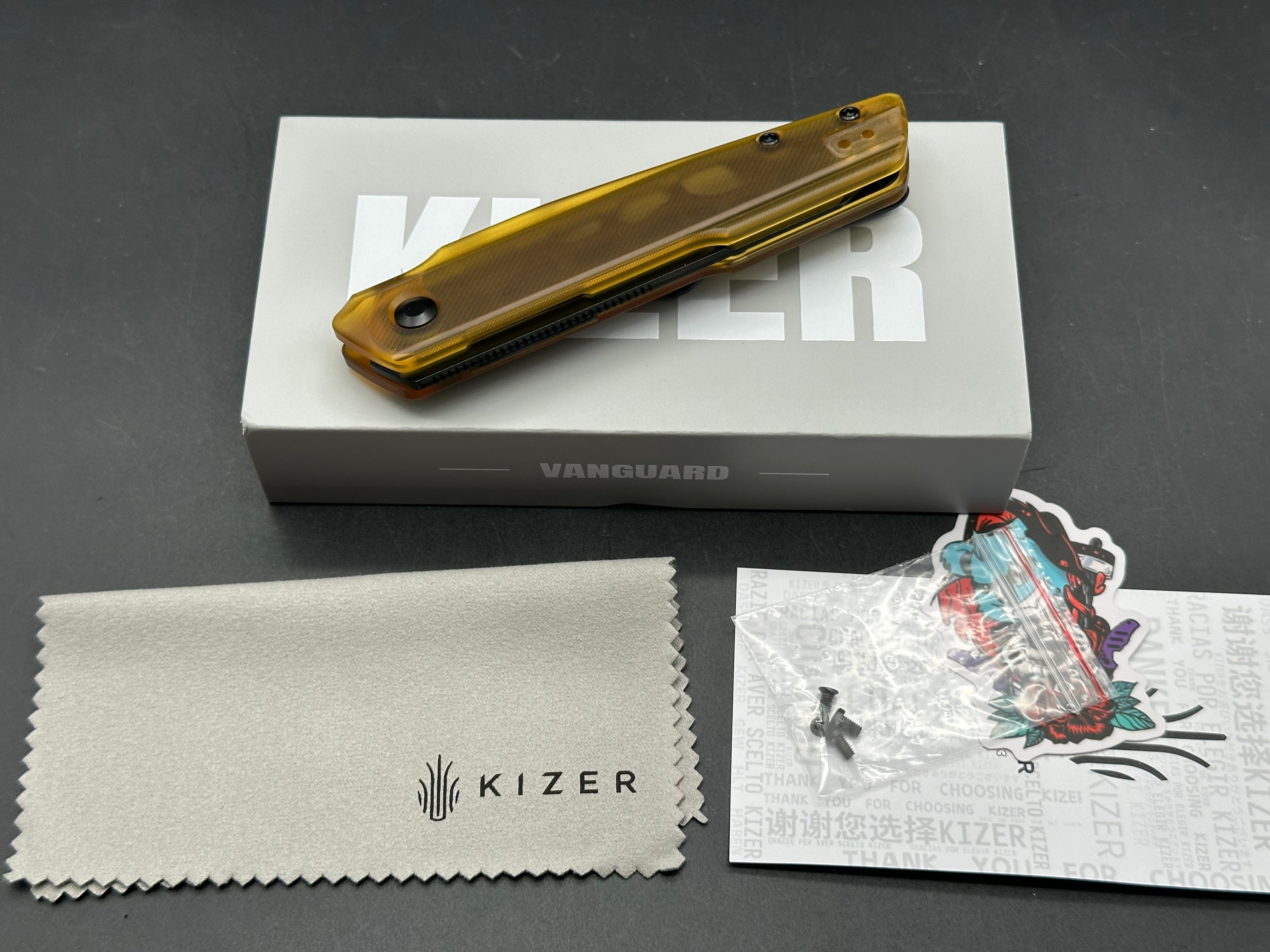KIZER SKINNER FOLDING KNIFE PEI HANDLE BLACK PVD NITRO-V BLADE
