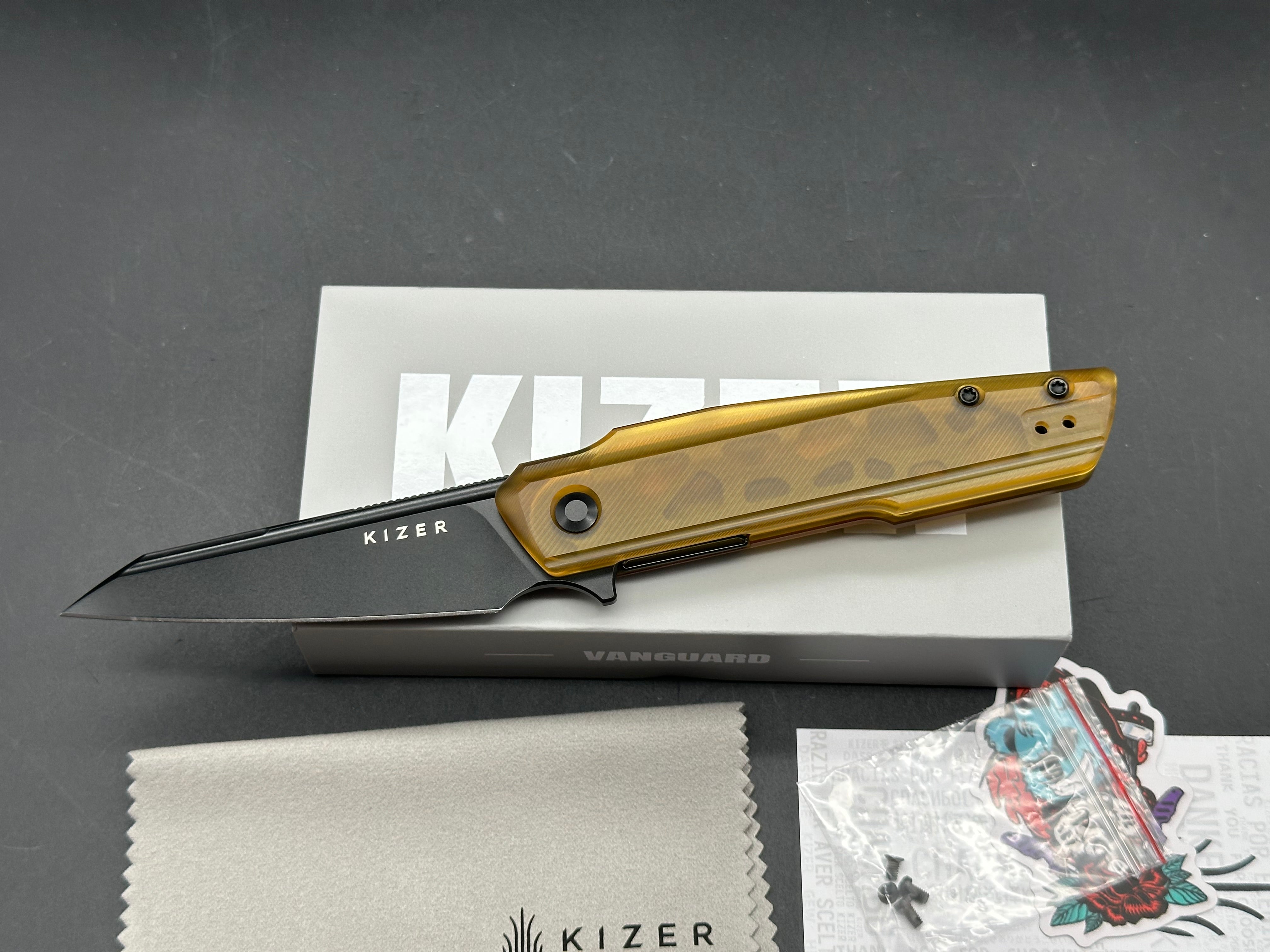 KIZER SKINNER FOLDING KNIFE PEI HANDLE BLACK PVD NITRO-V BLADE