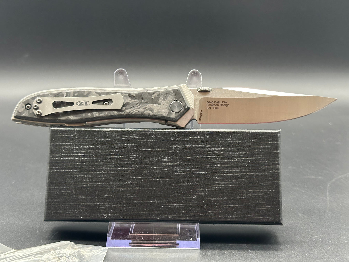 Zero Tolerance Emerson 0640 Folding Knife Carbon Fiber/Titanium