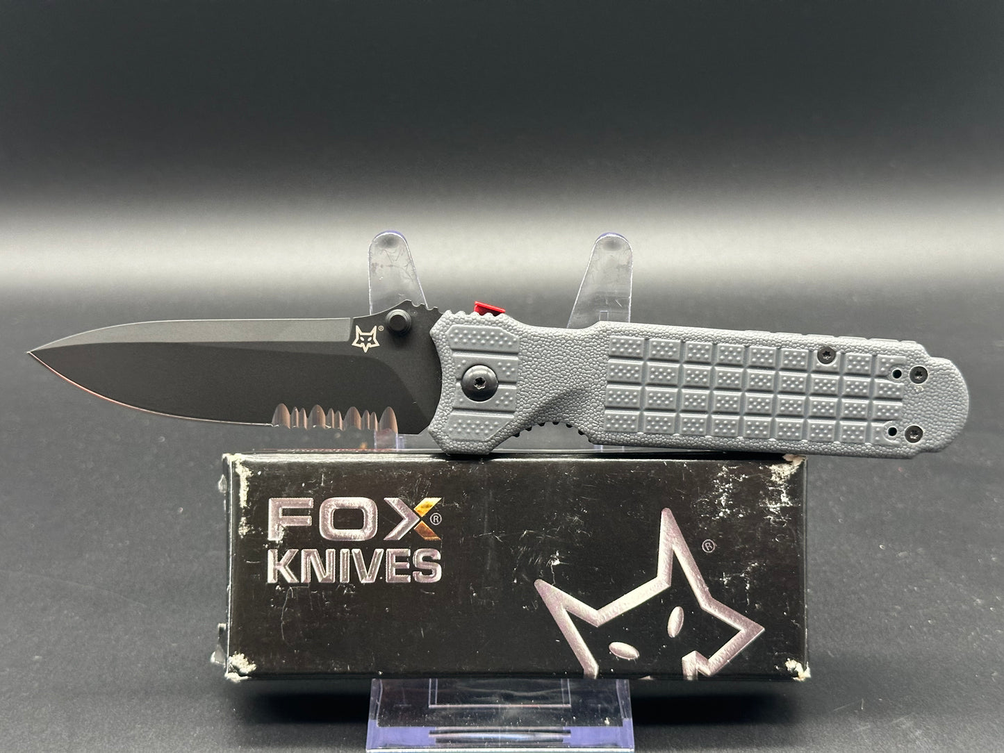 Fox knives Predator FX 446 Grey Wolf serrated