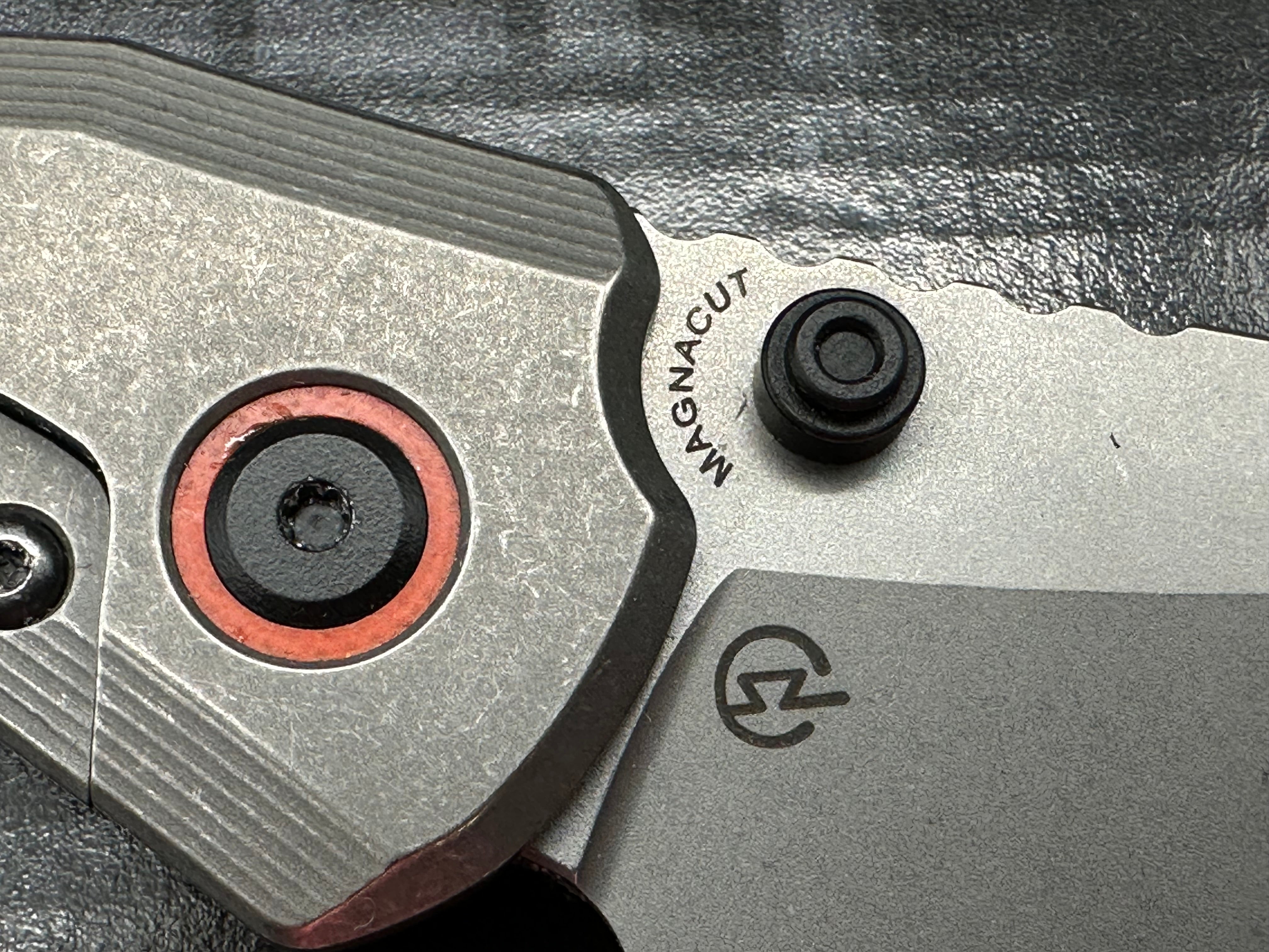 Millit Overland, 3.17" CPM MagnaCut Stonewash Blade with Carbon Fiber and Dark Stonewash Frame Lock Scales