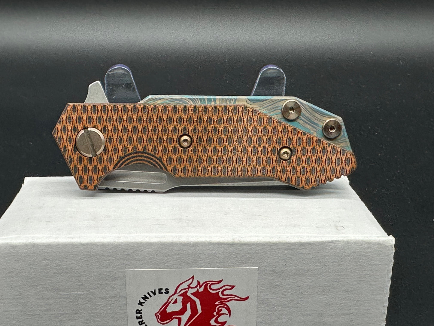 Hinderer Half Track Tri-Way pivot Titanium frame/Orange/black G10 scale