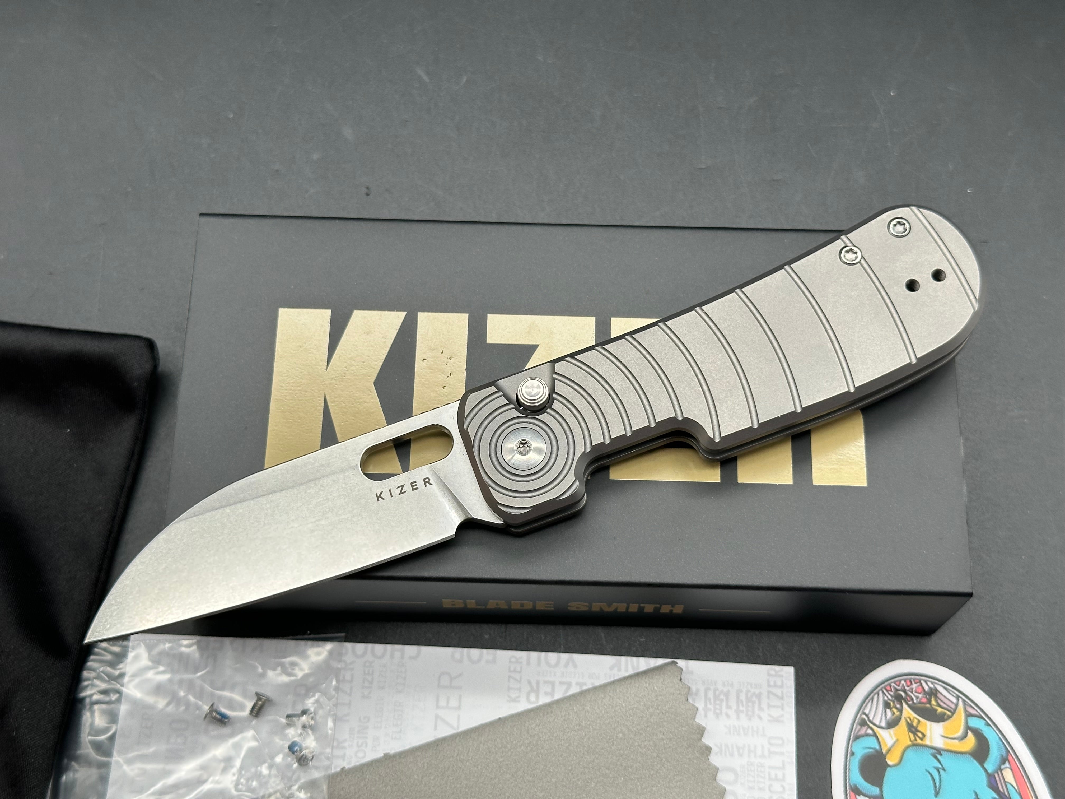 WMK EXCLUSIVE KIZER BANISH XL POCKET KNIFE TOP LINER LOCK TITANIUM HANDLE REX-45 STEEL BLADE