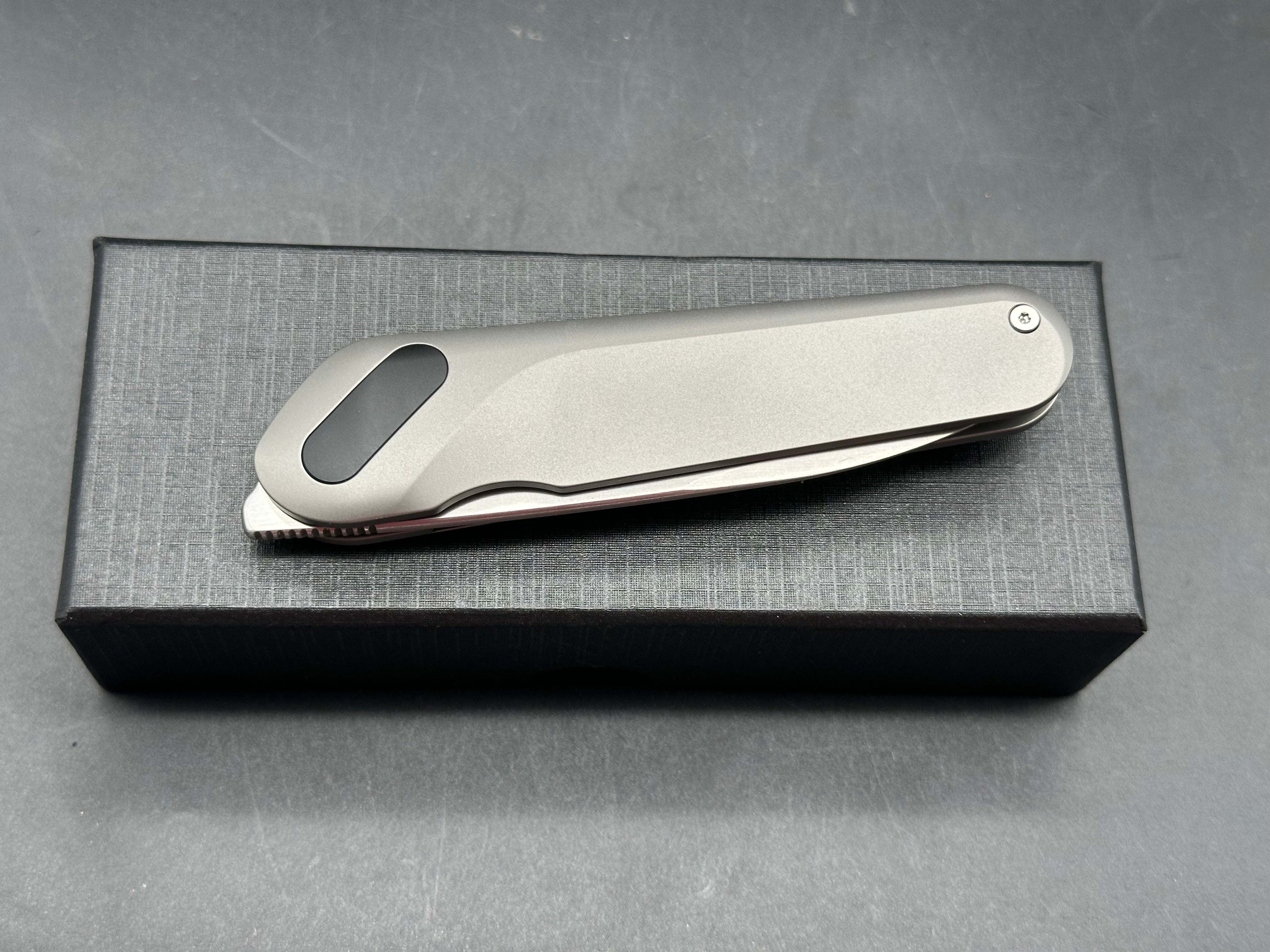 Kniclad Ginren Dark Gray Titanium Handle EDC Knife with Black Detachable Magnetic pivot cover
