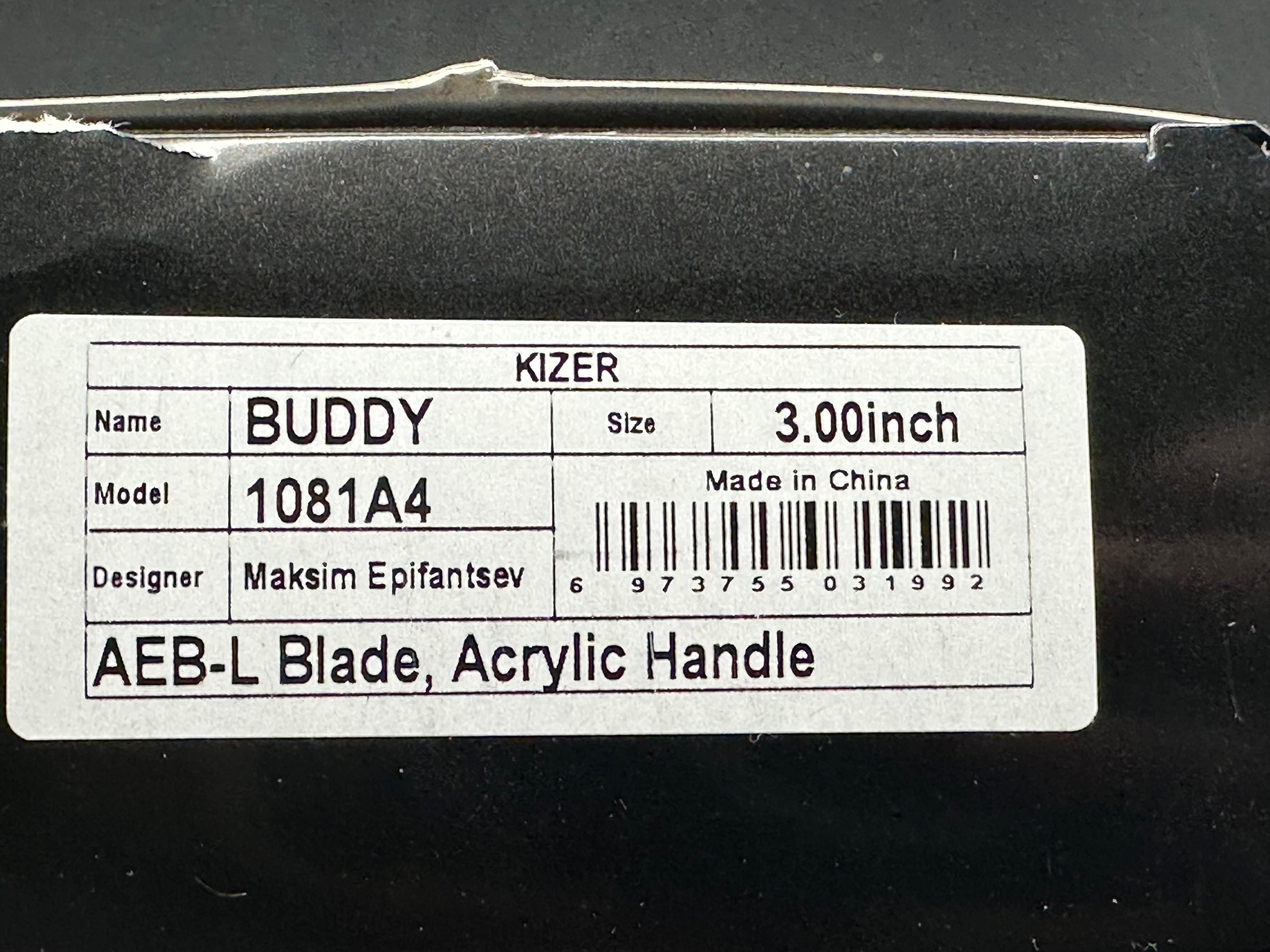 Kizer Buddy Ice in clear acrylic scales AEB-L blade