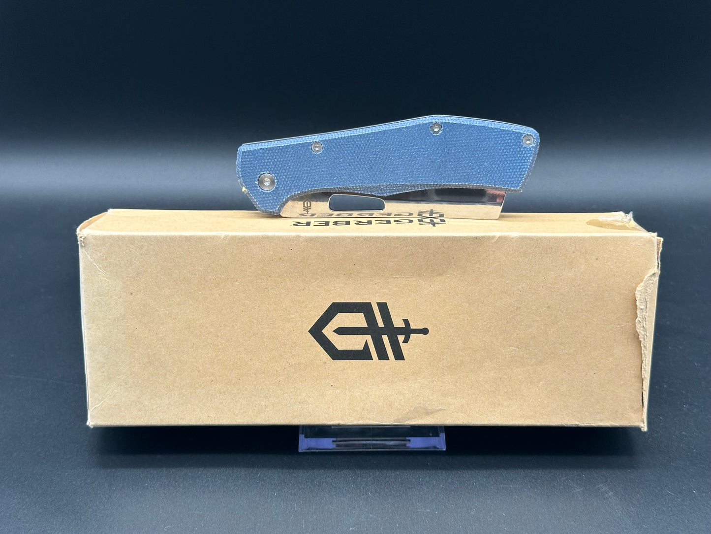 Gerber Flatiron steel frame/blue micarta wD2 blade