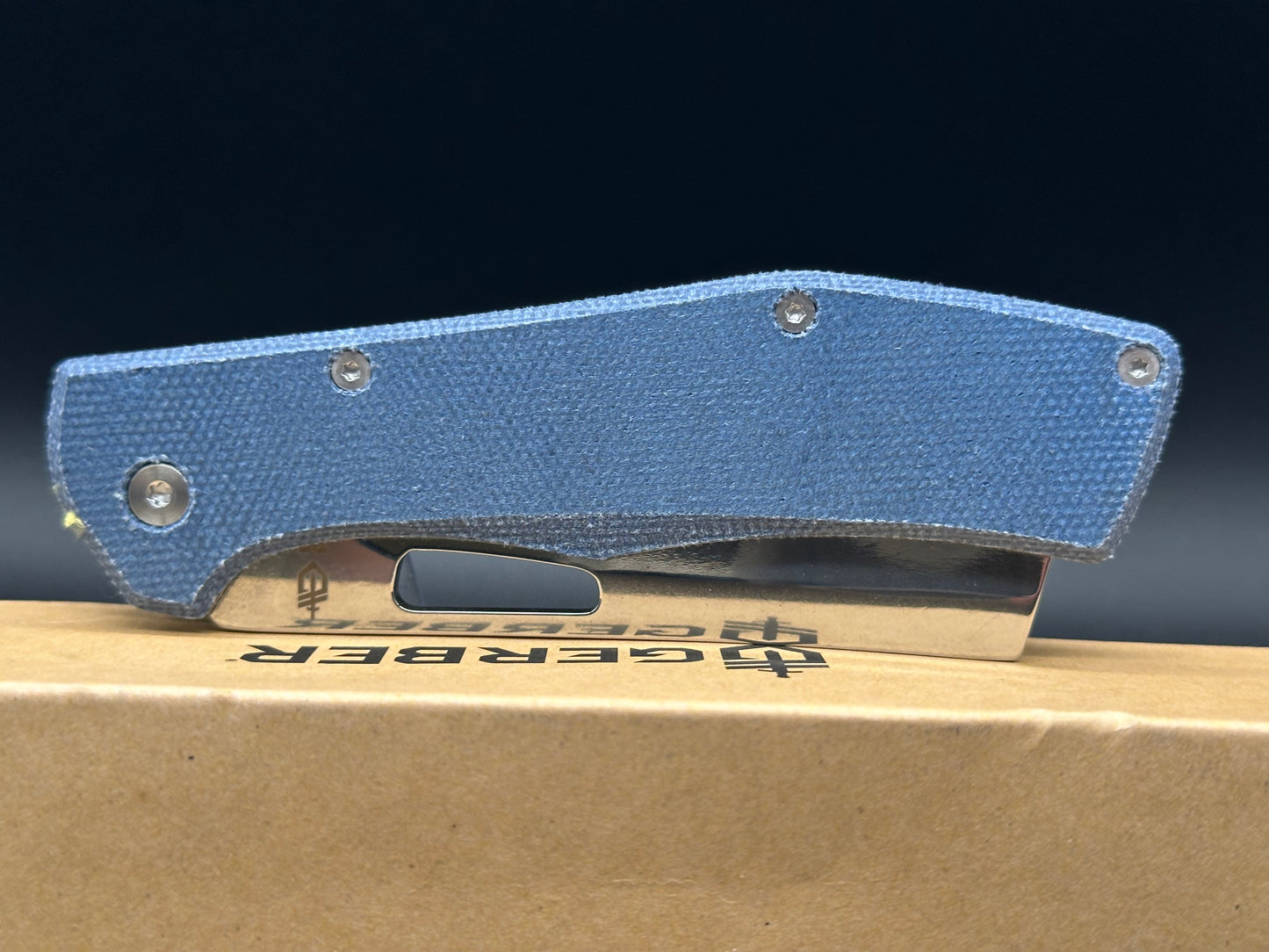 Gerber Flatiron steel frame/blue micarta wD2 blade