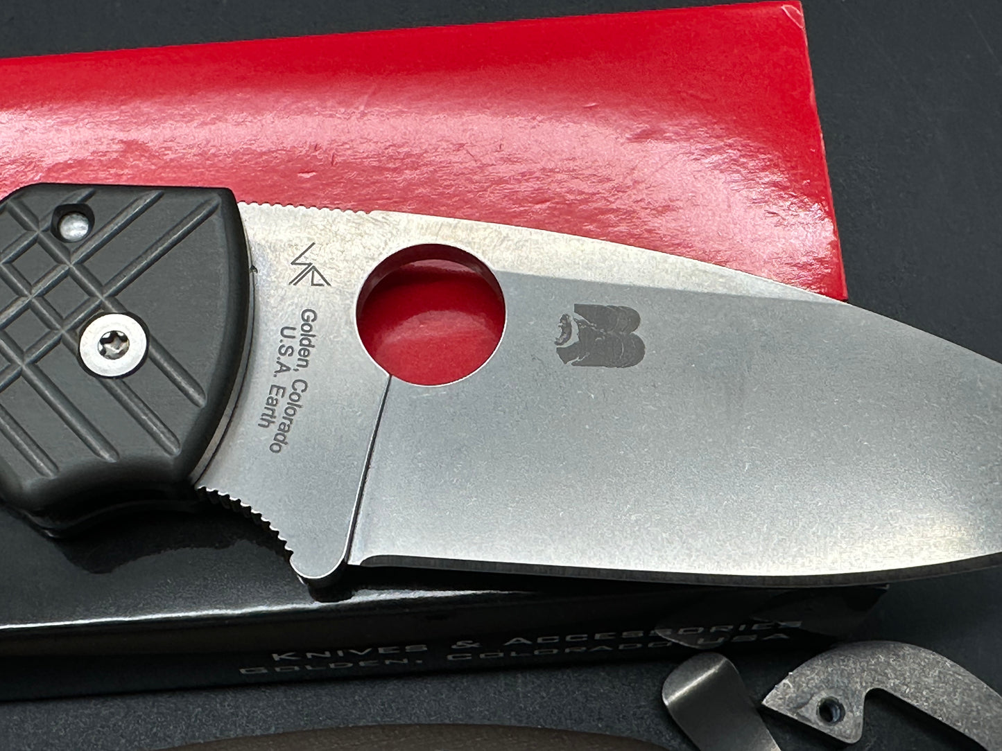 Spyderco Shaman in S15V with Meton Boss Zirconium scales, backspacer and clip