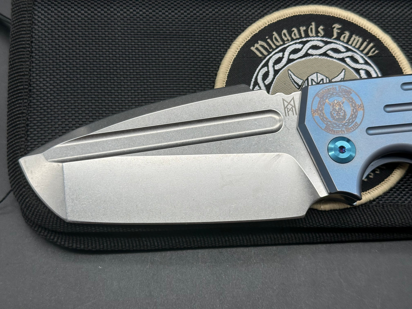 Midgards Messer - Viking 2.0/Blue Milled Ti Frame + Grey Ti clip