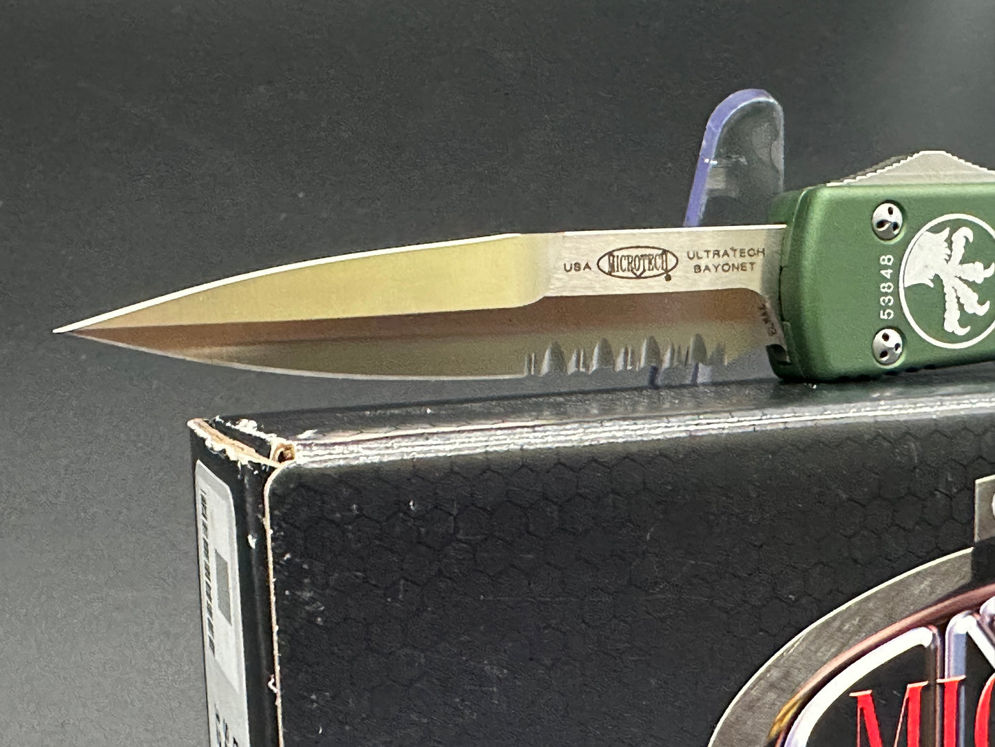 Microtech Ultratech green aluminum