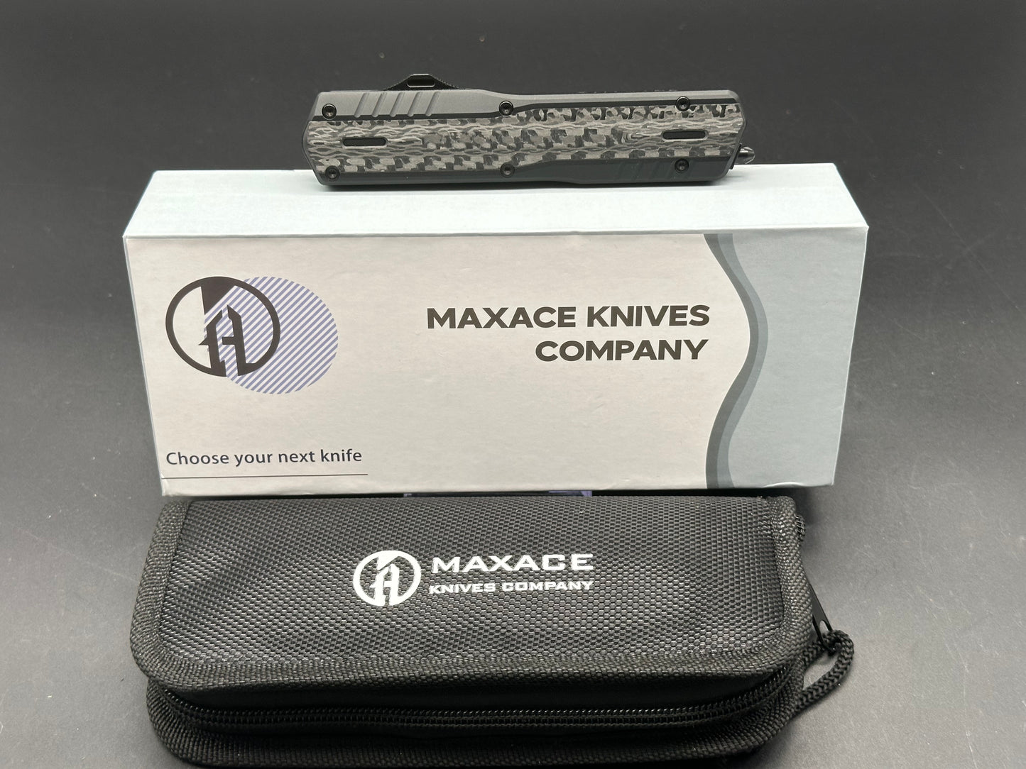 Maxace + Midnight Cat - Medusa 4.0/Auto/OTF Black Aluminum Frame + CF Inlays/ Magnacut