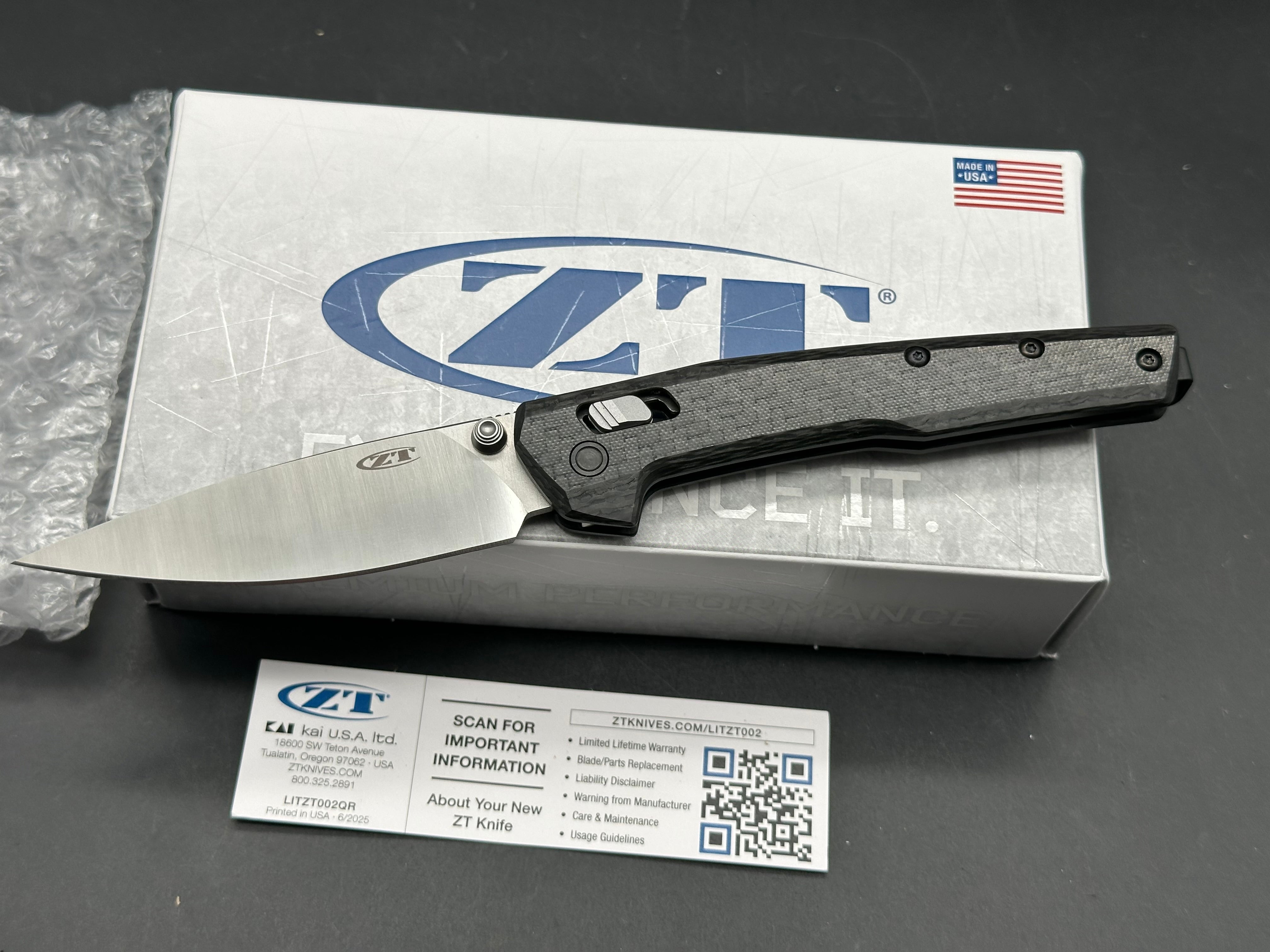 Zero Tolerance 0117 DuraLock Knife Carbon Fiber (3.3" SW/Satin MagnaCut)