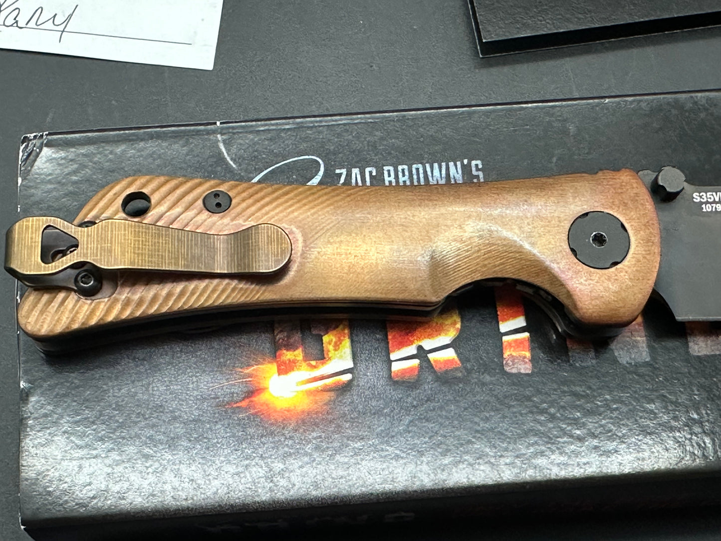 Southern Grind Spider Monkey - Drop point black blade with copper handle